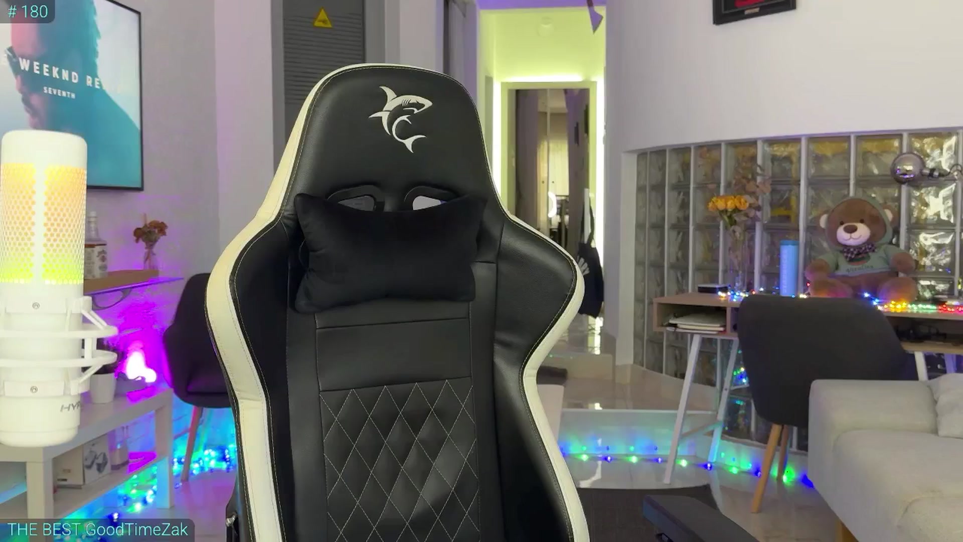 Gallery image thumbnail from AlexiAngel's myfreecams stream on, 06/24/2025, 07:17 image 9 of 20