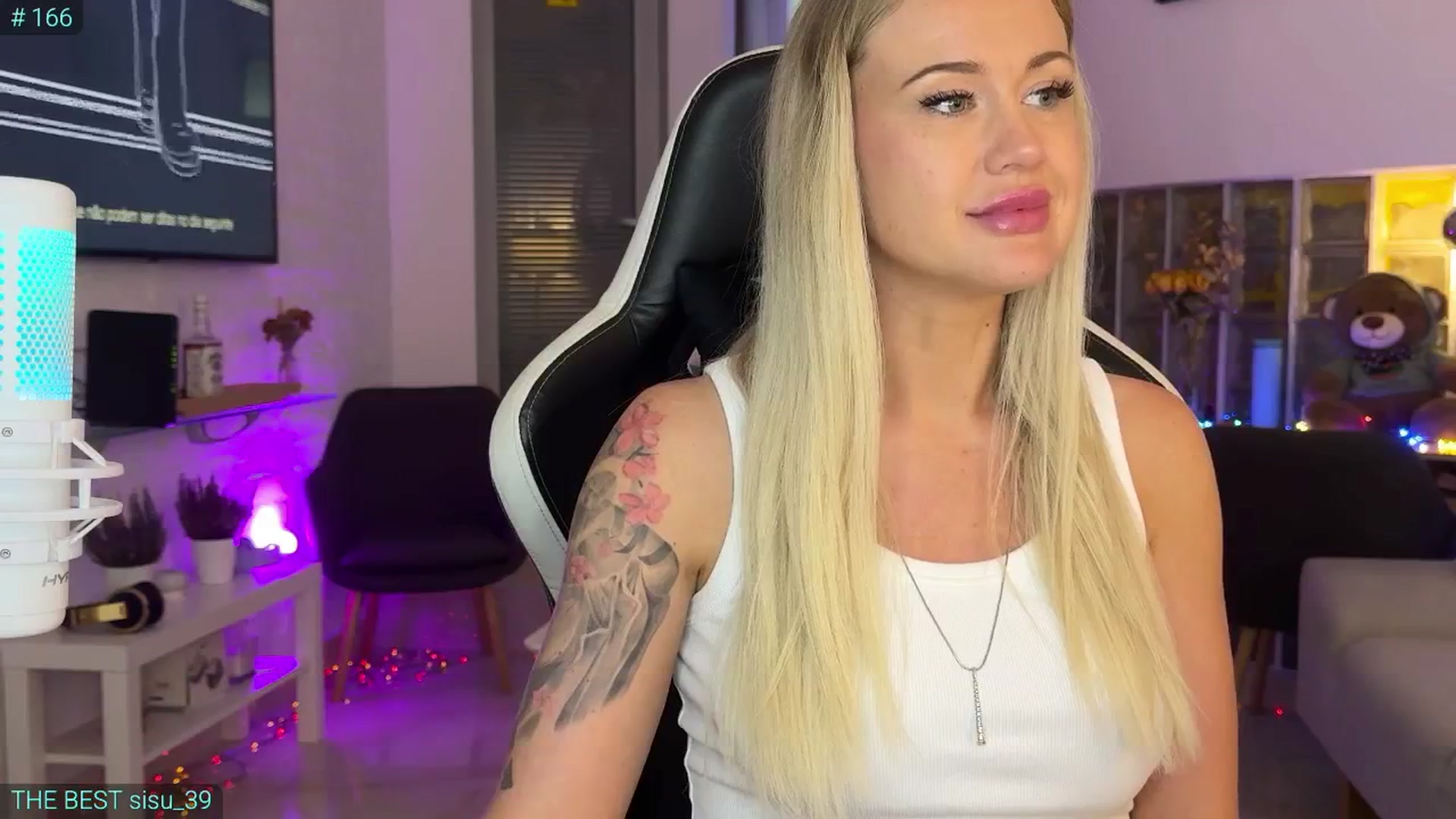 Gallery image thumbnail from AlexiAngel's myfreecams stream on, 06/26/2025, 19:01 image 10 of 20