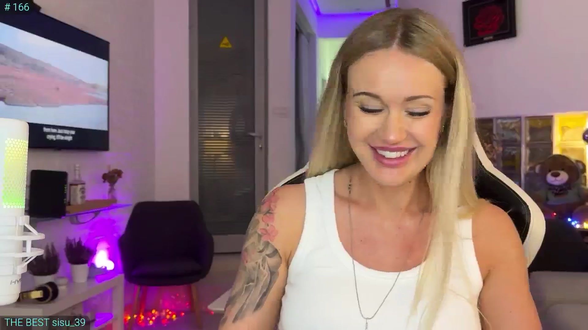 Gallery image thumbnail from AlexiAngel's myfreecams stream on, 06/26/2025, 19:01 image 8 of 20