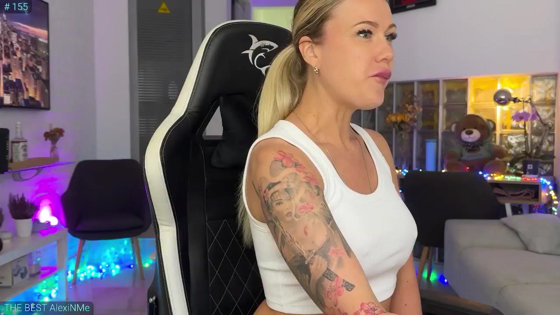 Gallery image thumbnail from AlexiAngel's myfreecams stream on, 06/27/2025, 05:59 image 17 of 20