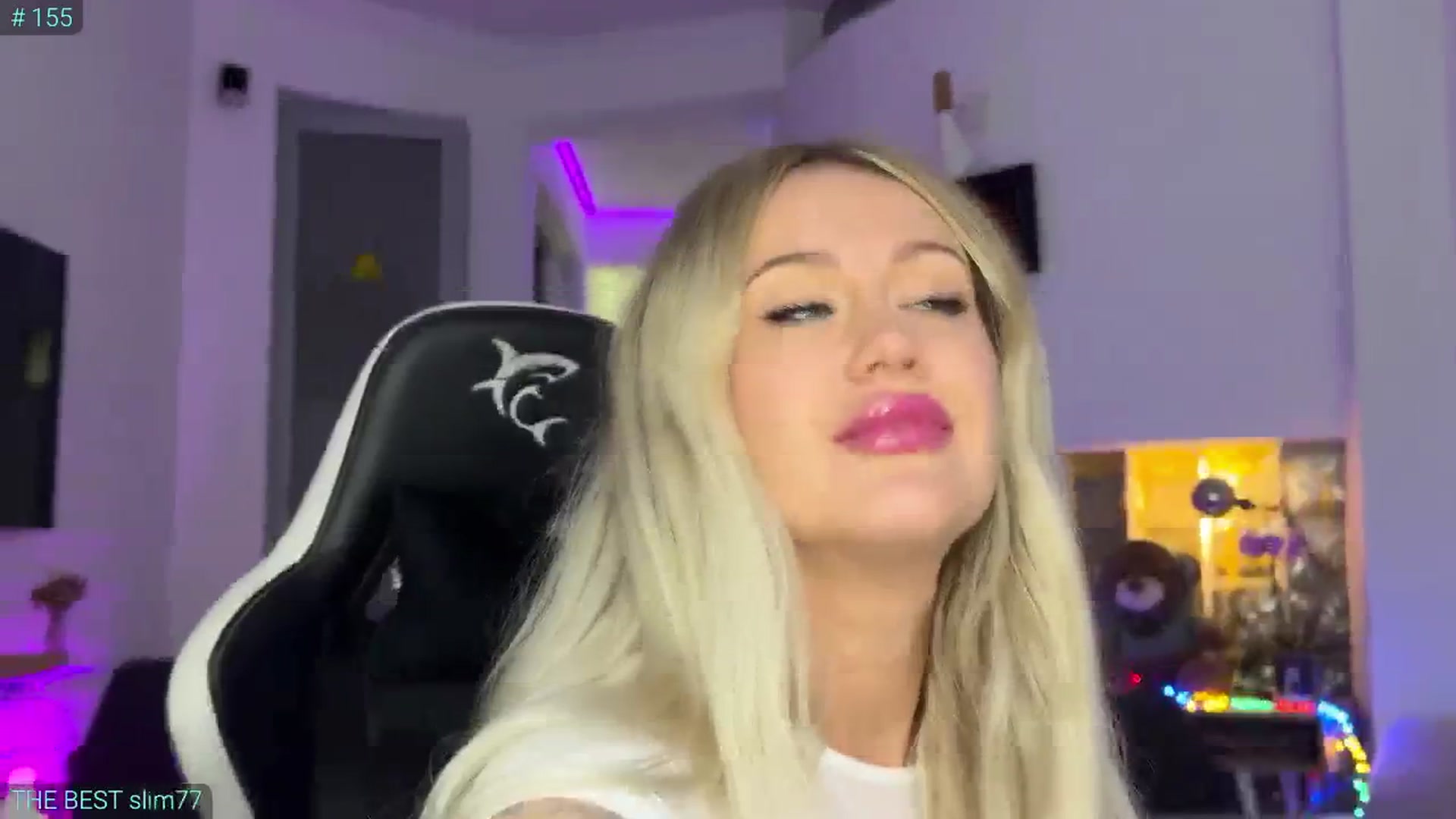 Gallery image thumbnail from AlexiAngel's myfreecams stream on, 06/27/2025, 18:38 image 6 of 20