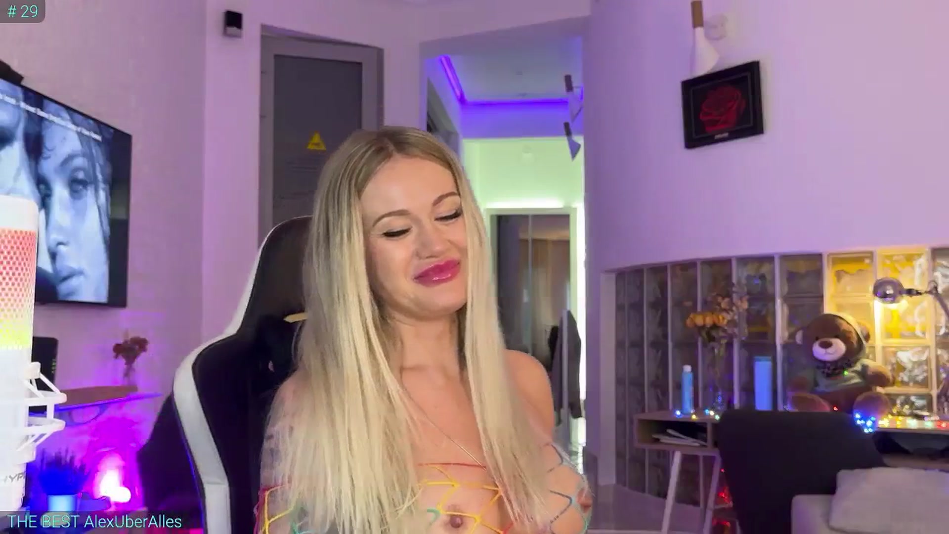 Gallery image thumbnail from AlexiAngel's myfreecams stream on, 07/03/2025, 17:59 image 2 of 20