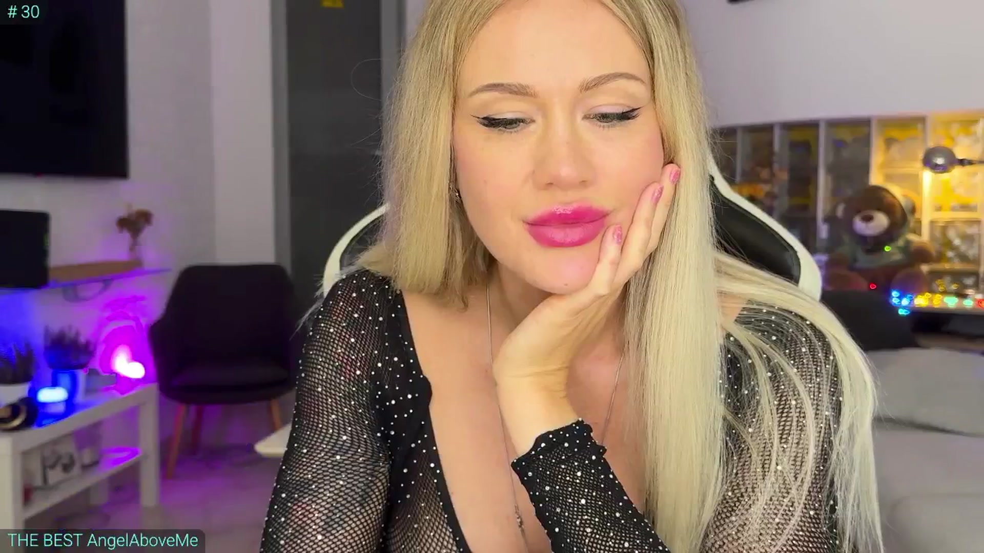 Gallery image thumbnail from AlexiAngel's myfreecams stream on, 07/05/2025, 06:54 image 19 of 20