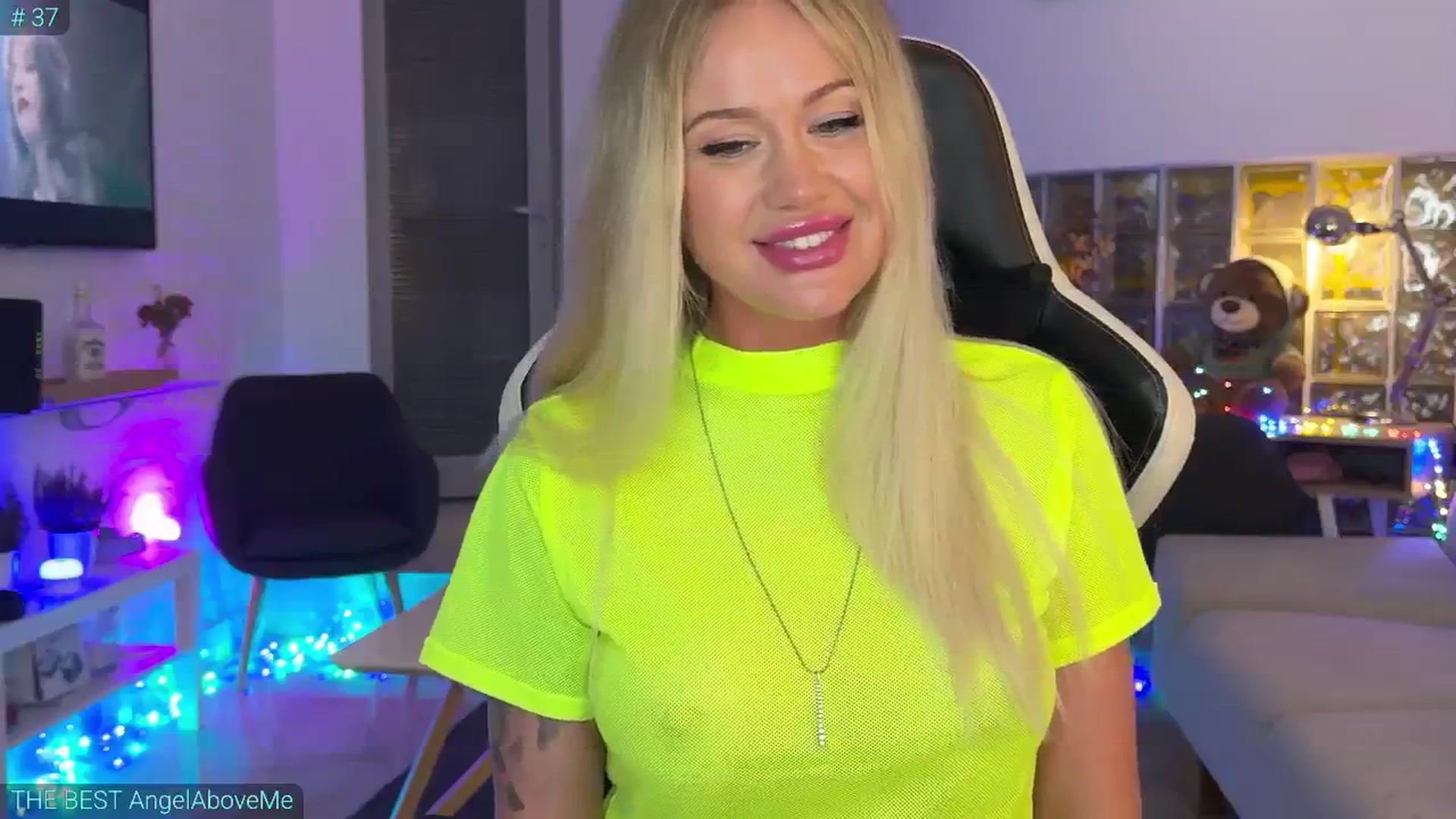 Gallery image thumbnail from AlexiAngel's myfreecams stream on, 07/10/2025, 18:02 image 18 of 20