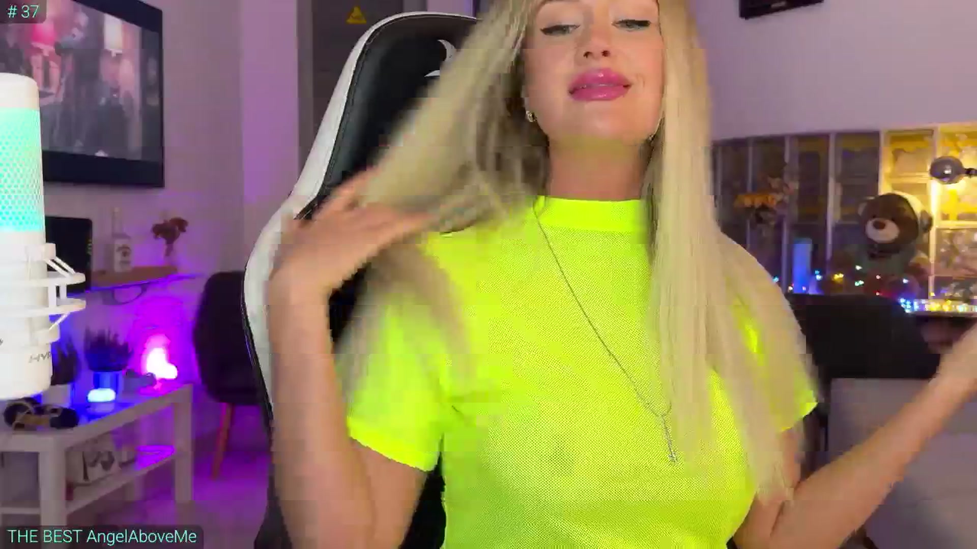 Gallery image thumbnail from AlexiAngel's myfreecams stream on, 07/10/2025, 18:02 image 9 of 20