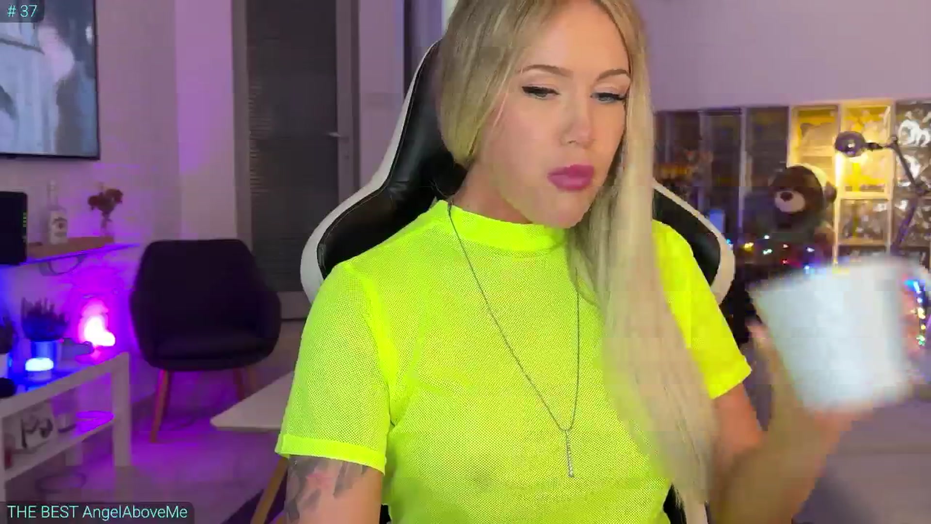 Gallery image thumbnail from AlexiAngel's myfreecams stream on, 07/10/2025, 18:02 image 17 of 20