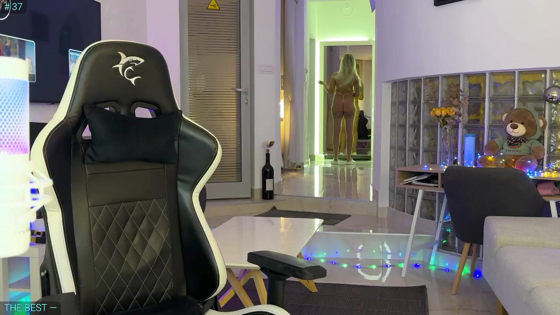Gallery image thumbnail from AlexiAngel's myfreecams stream on, 07/11/2025, 05:35 image 4 of 20
