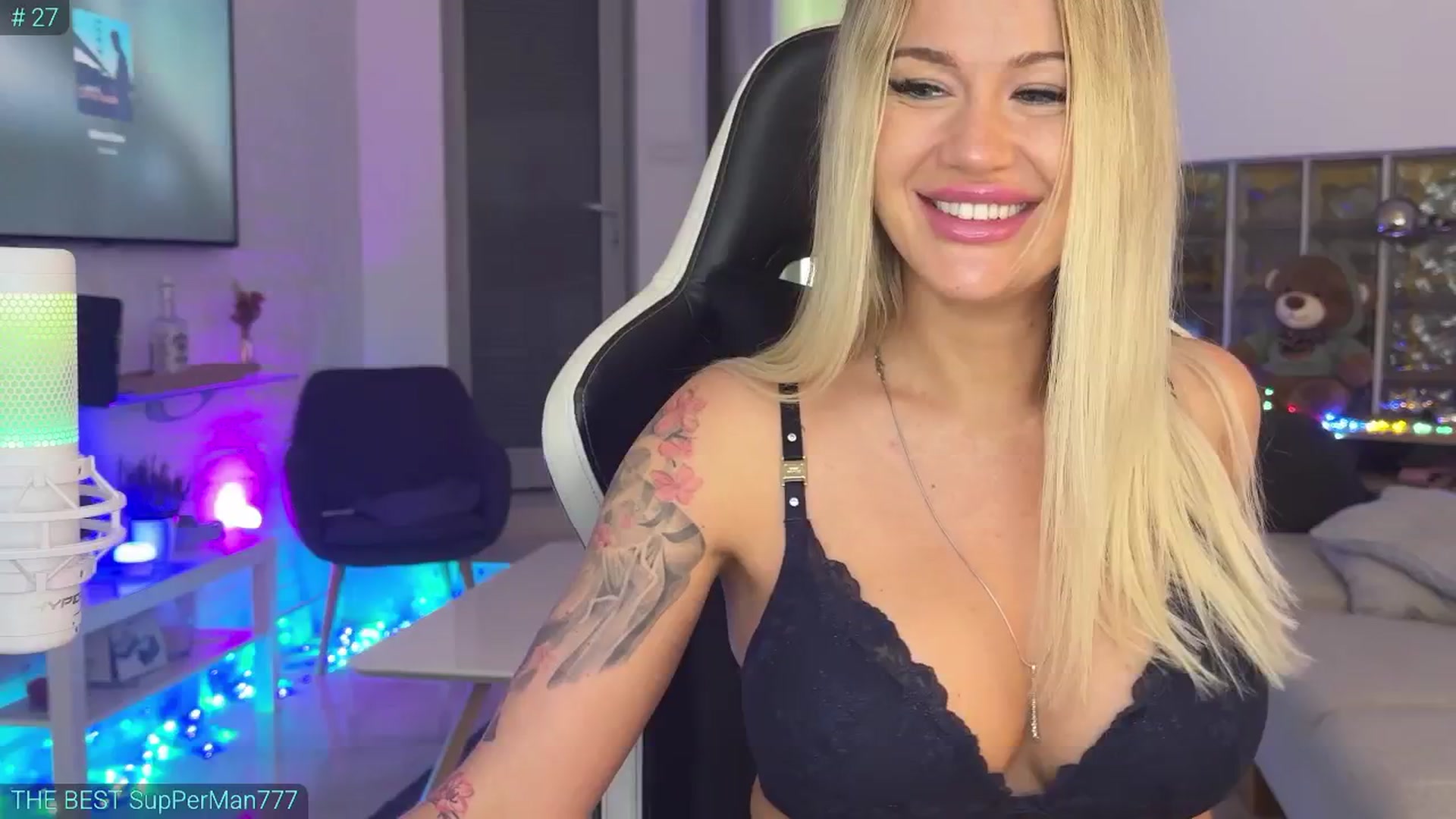 Gallery image thumbnail from AlexiAngel's myfreecams stream on, 07/22/2025, 05:53 image 7 of 20