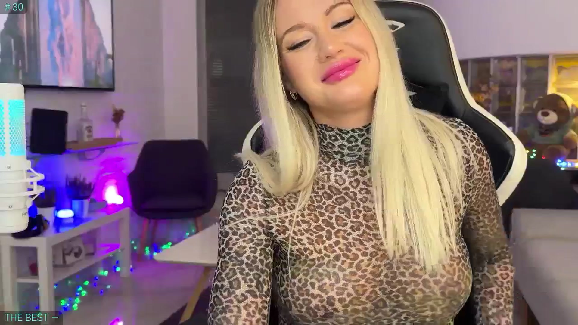 Gallery image thumbnail from AlexiAngel's myfreecams stream on, 07/23/2025, 17:01 image 6 of 20