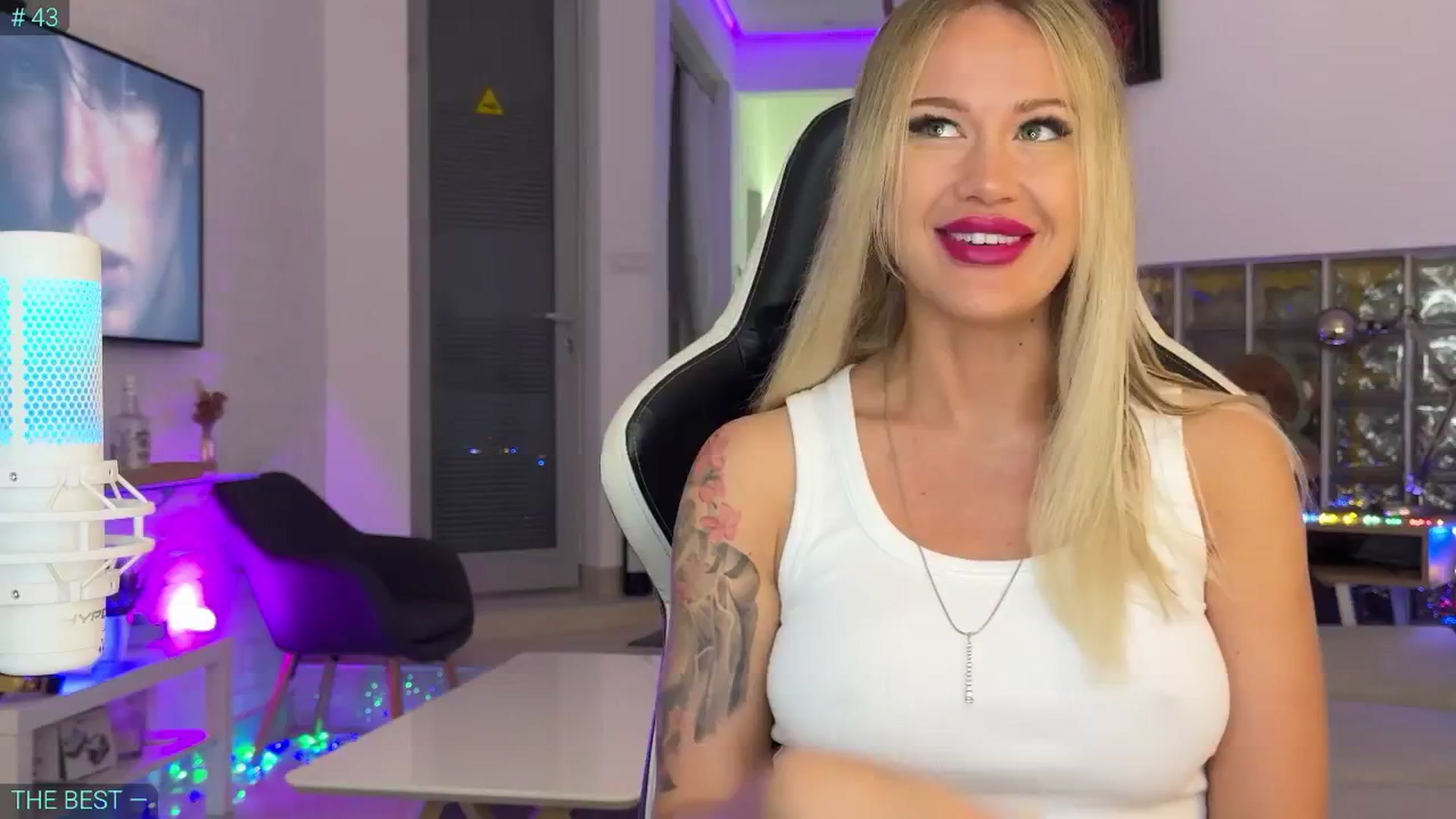 Gallery image thumbnail from AlexiAngel's myfreecams stream on, 08/01/2025, 05:51 image 5 of 20