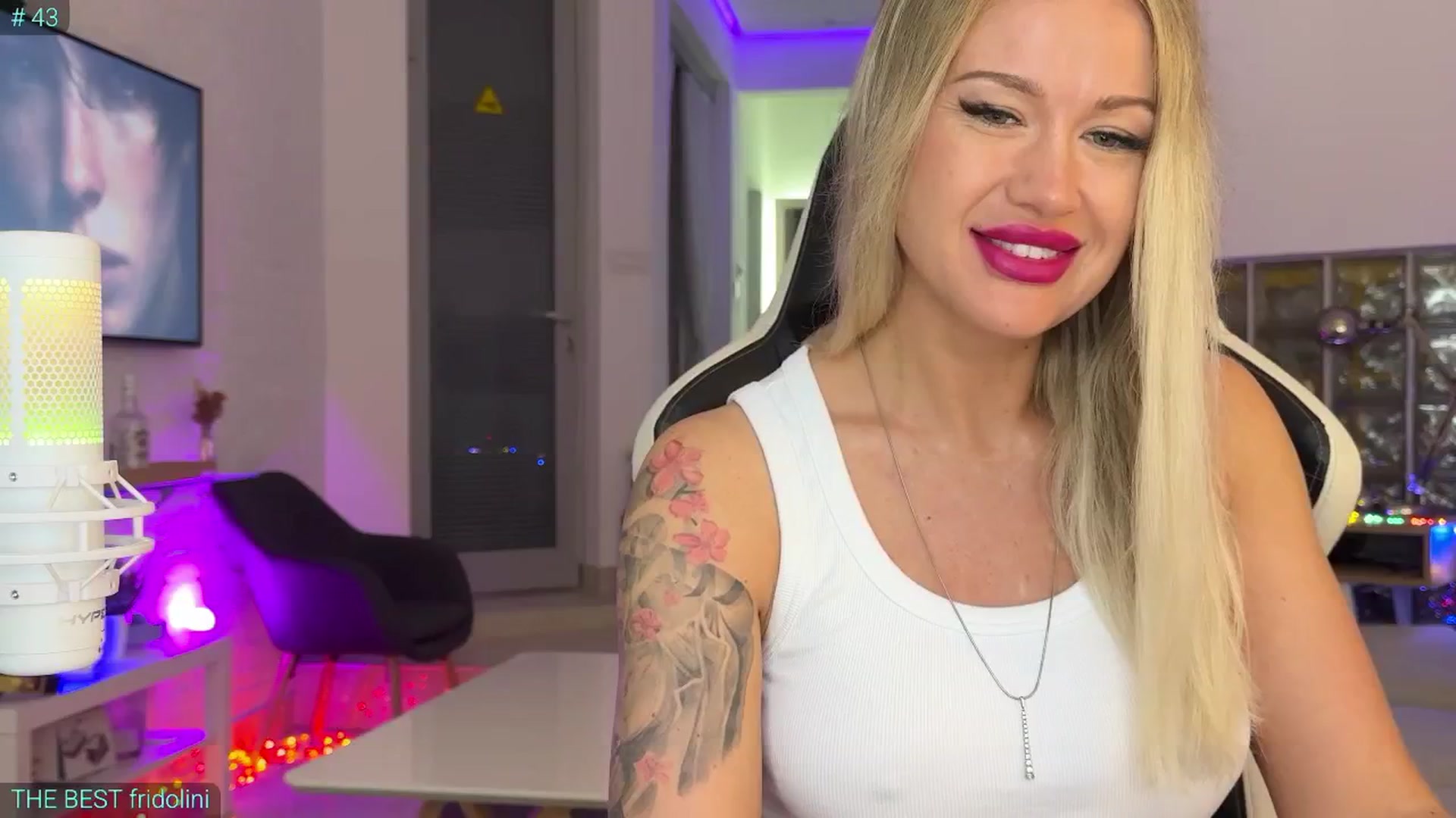 Gallery image thumbnail from AlexiAngel's myfreecams stream on, 08/01/2025, 05:51 image 8 of 20