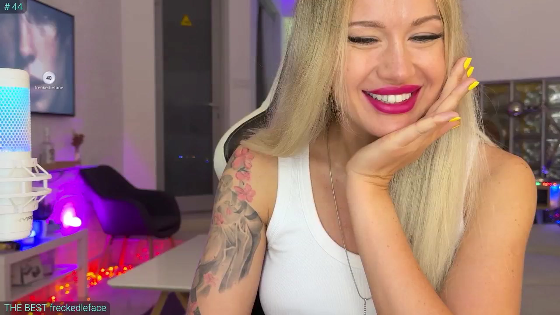 Gallery image thumbnail from AlexiAngel's myfreecams stream on, 08/01/2025, 05:51 image 20 of 20