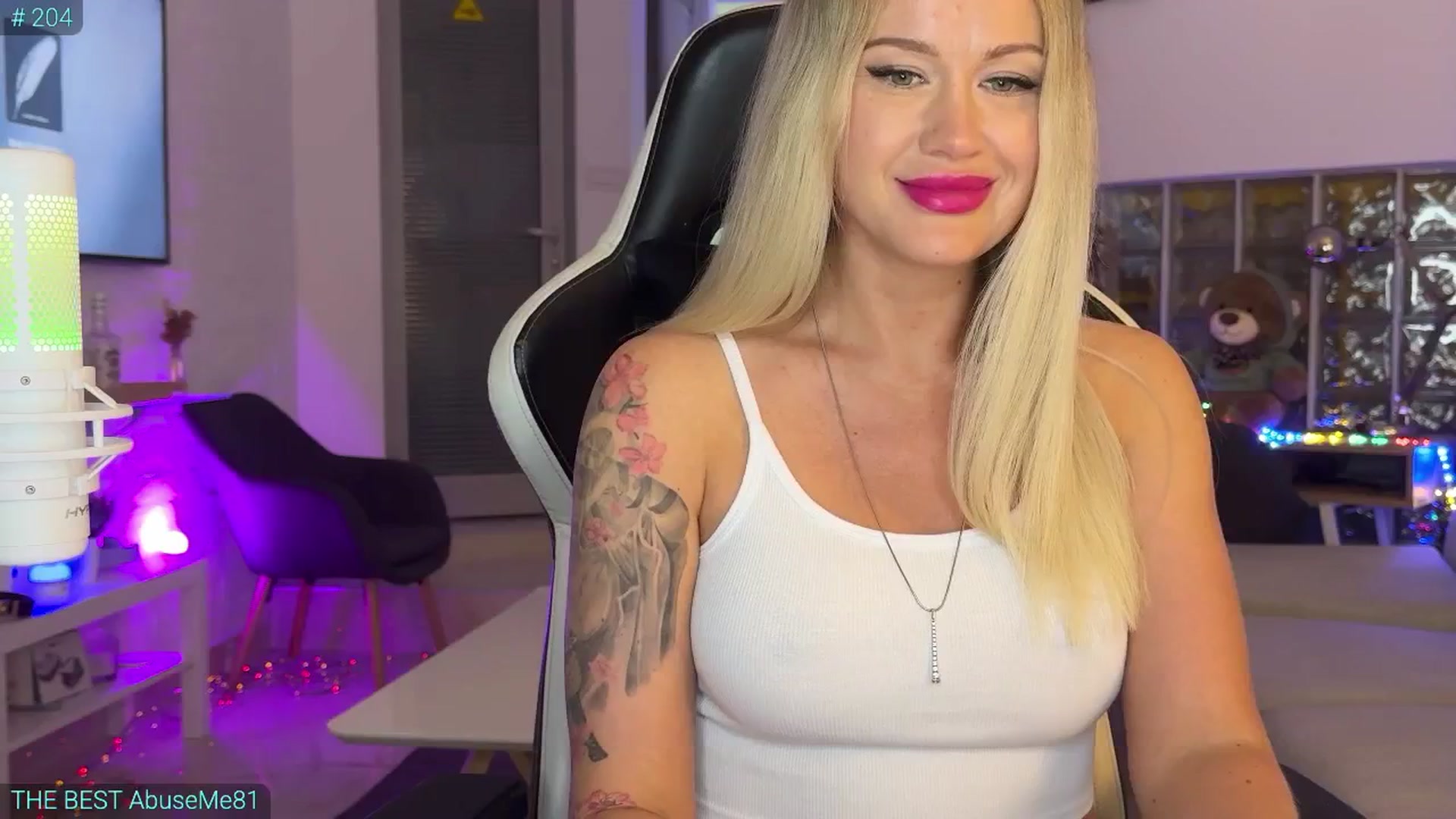 Gallery image thumbnail from AlexiAngel's myfreecams stream on, 08/03/2025, 18:24 image 6 of 20