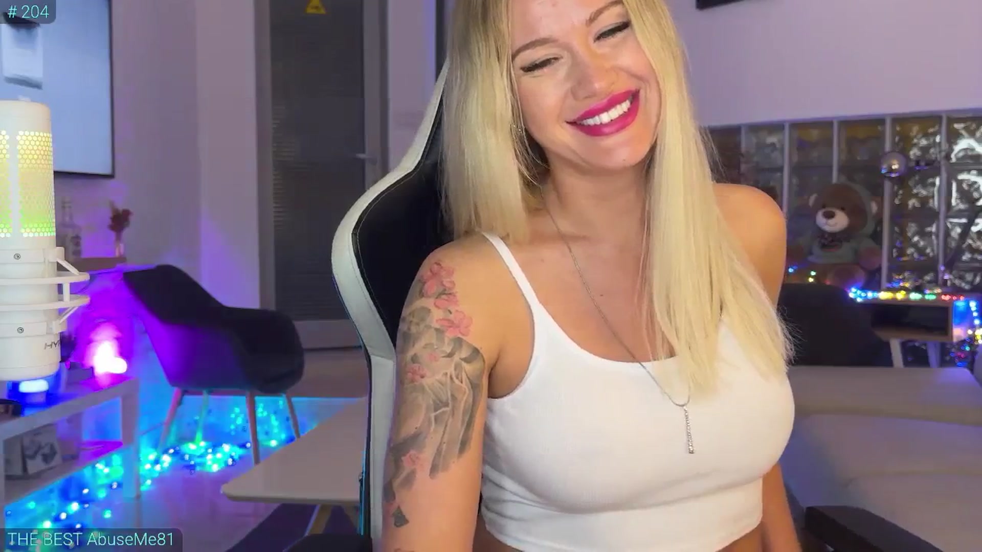 Gallery image thumbnail from AlexiAngel's myfreecams stream on, 08/03/2025, 18:24 image 12 of 20