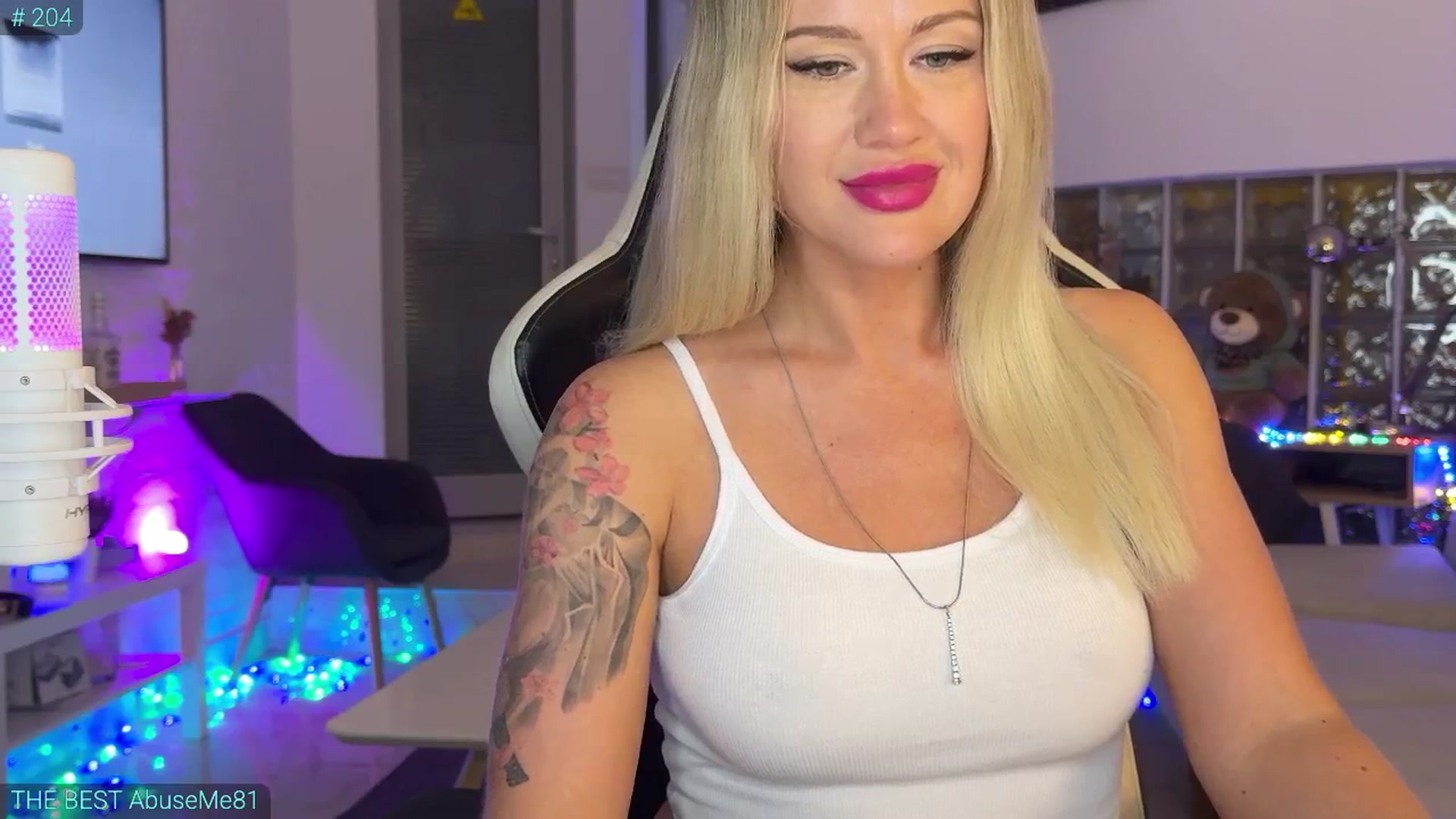Gallery image thumbnail from AlexiAngel's myfreecams stream on, 08/03/2025, 18:24 image 15 of 20