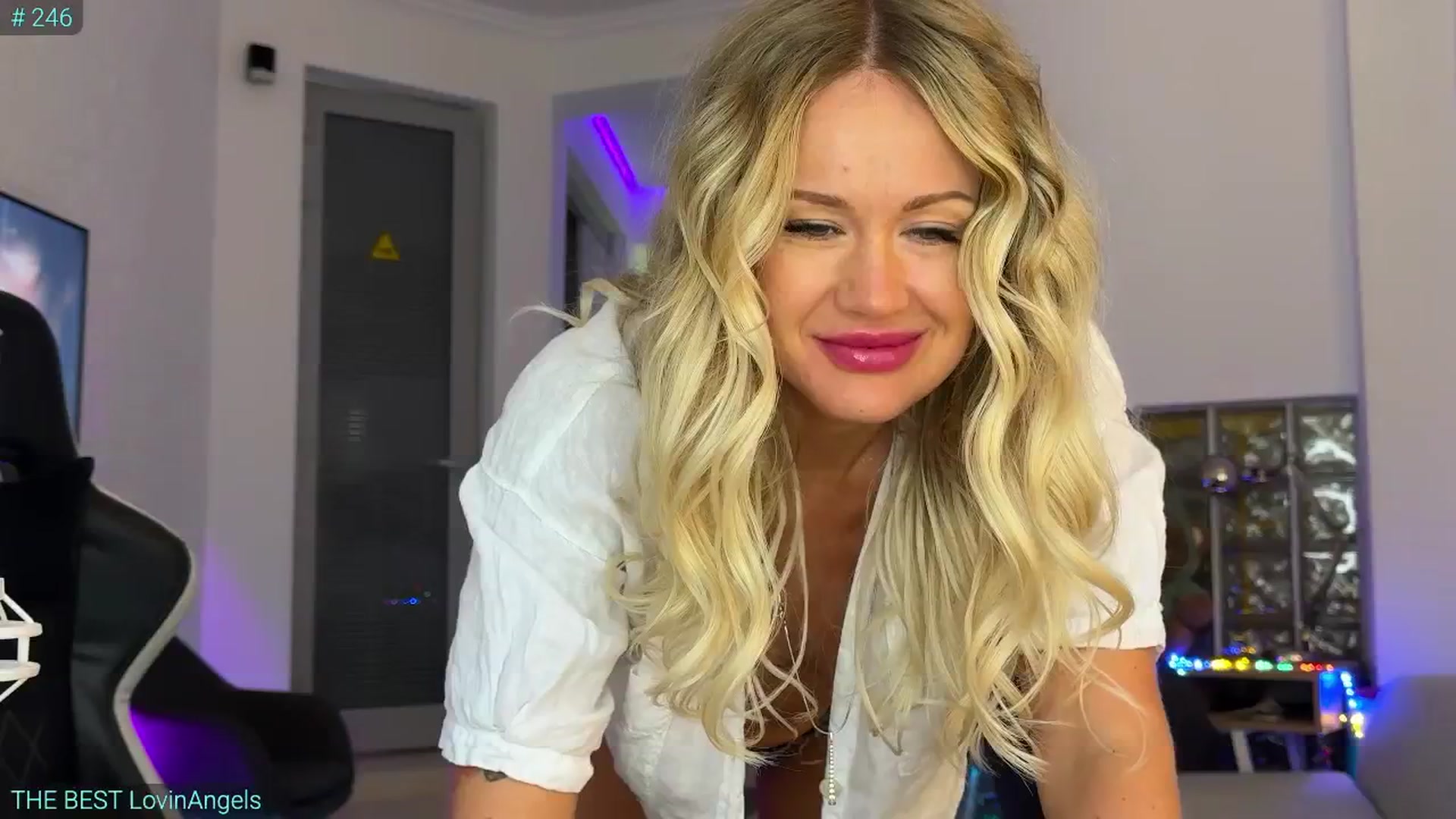 Gallery image thumbnail from AlexiAngel's myfreecams stream on, 08/08/2025, 06:11 image 7 of 20