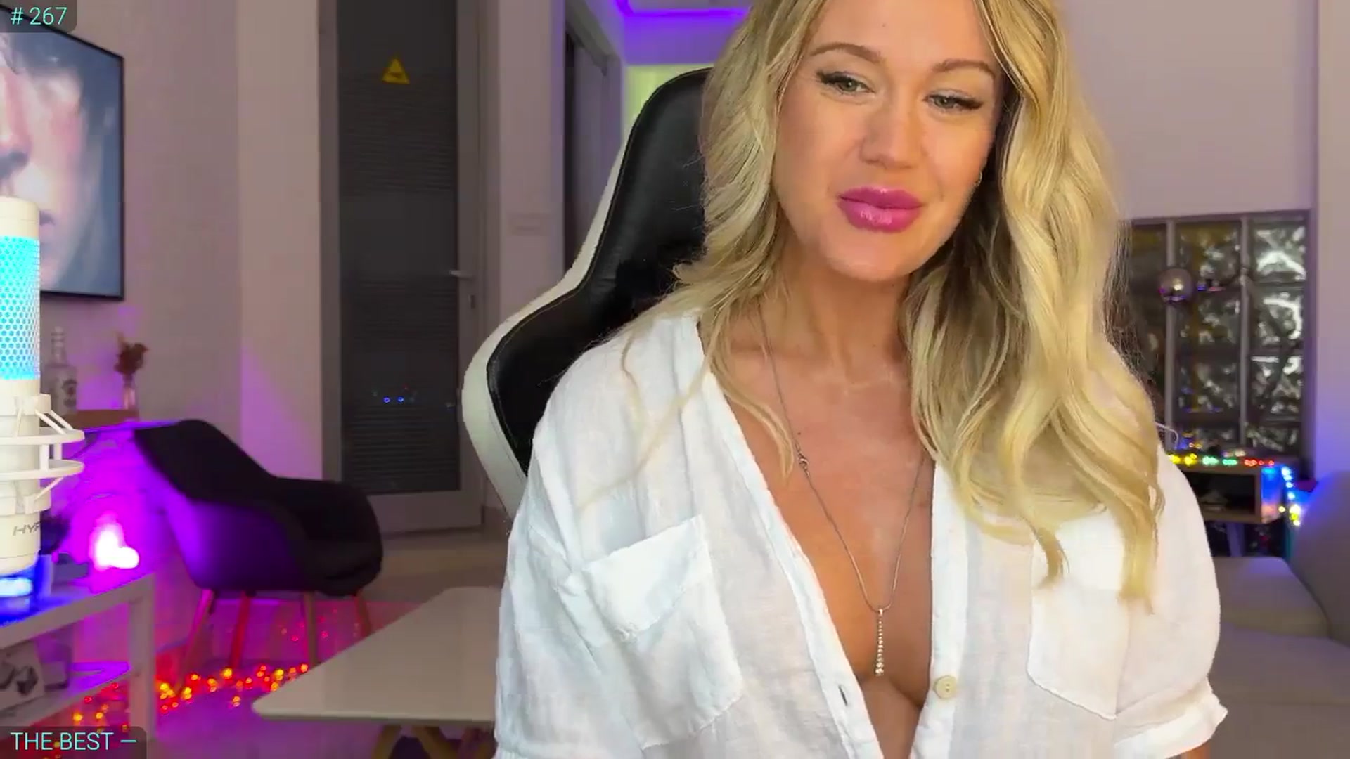 Gallery image thumbnail from AlexiAngel's myfreecams stream on, 08/08/2025, 16:12 image 6 of 20