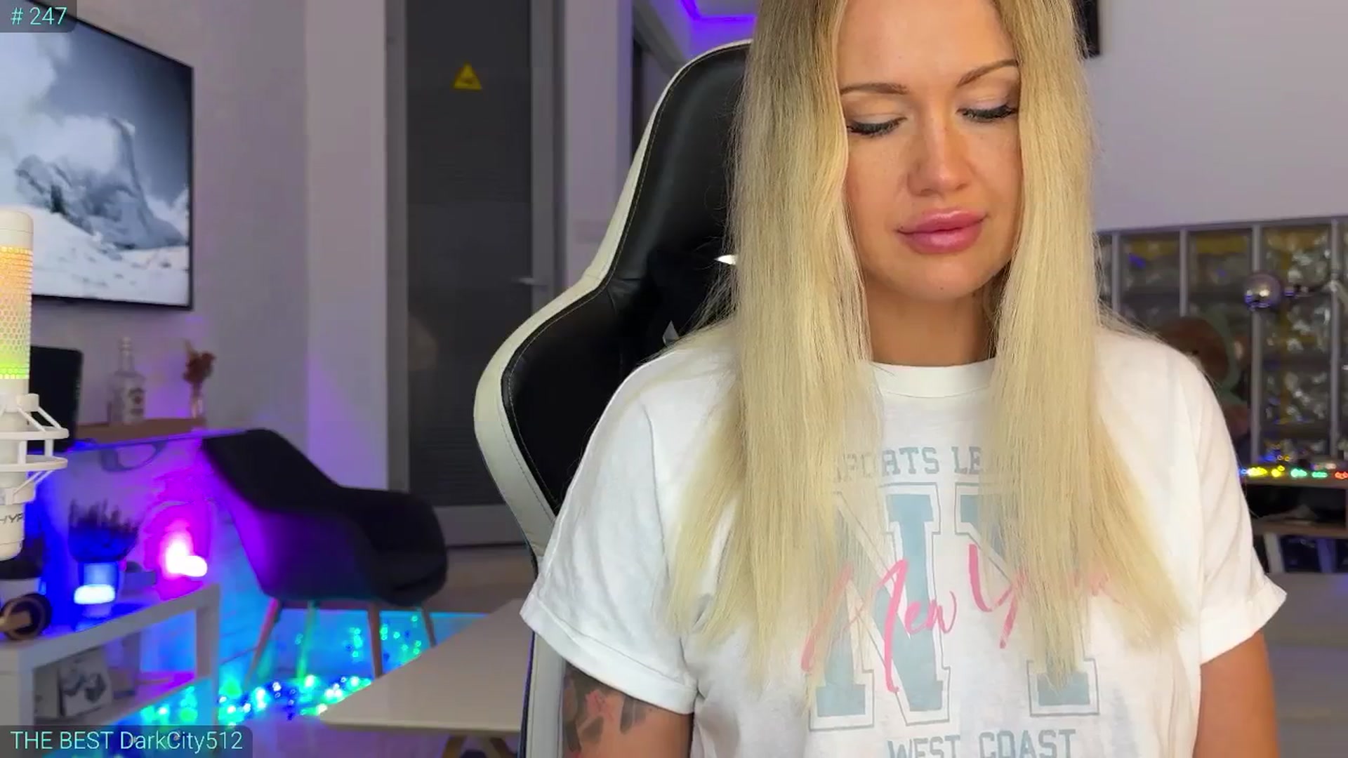 Gallery image thumbnail from AlexiAngel's myfreecams stream on, 08/11/2025, 06:31 image 16 of 20
