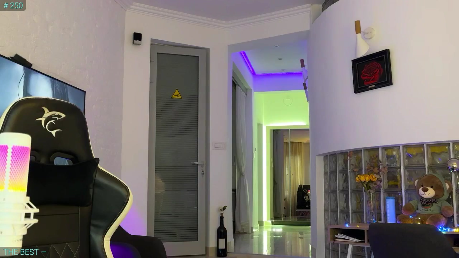 Gallery image thumbnail from AlexiAngel's myfreecams stream on, 08/11/2025, 06:31 image 3 of 20