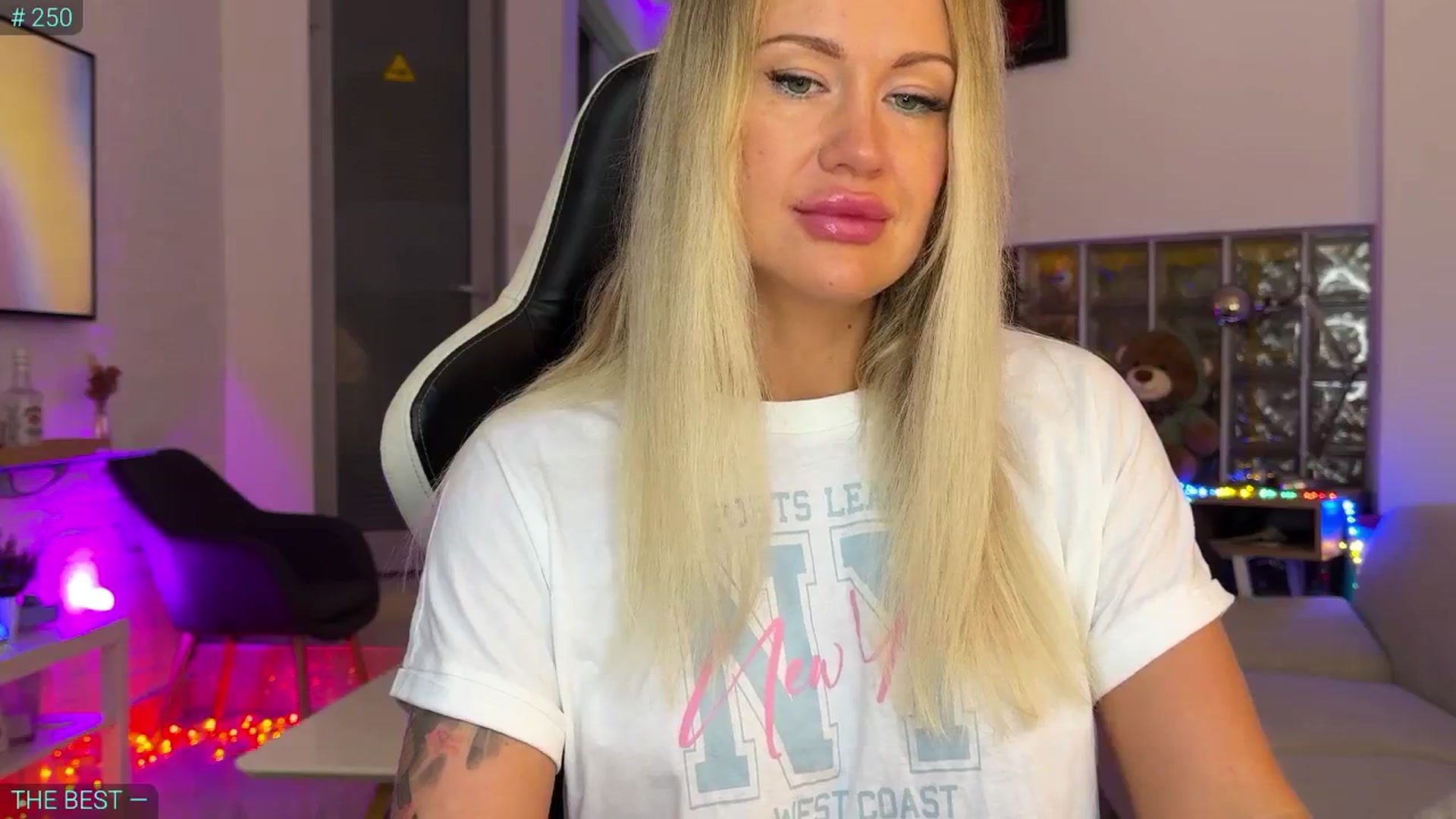 Gallery image thumbnail from AlexiAngel's myfreecams stream on, 08/11/2025, 06:31 image 7 of 20