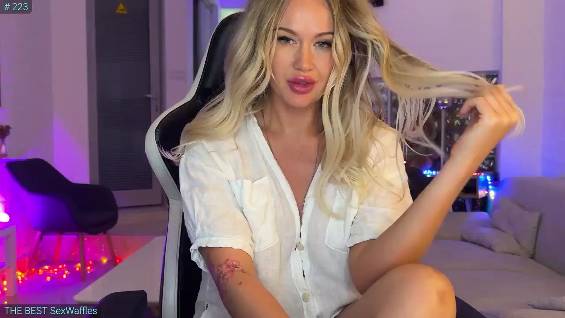Gallery image thumbnail from AlexiAngel's myfreecams stream on, 08/14/2025, 18:01 image 20 of 20