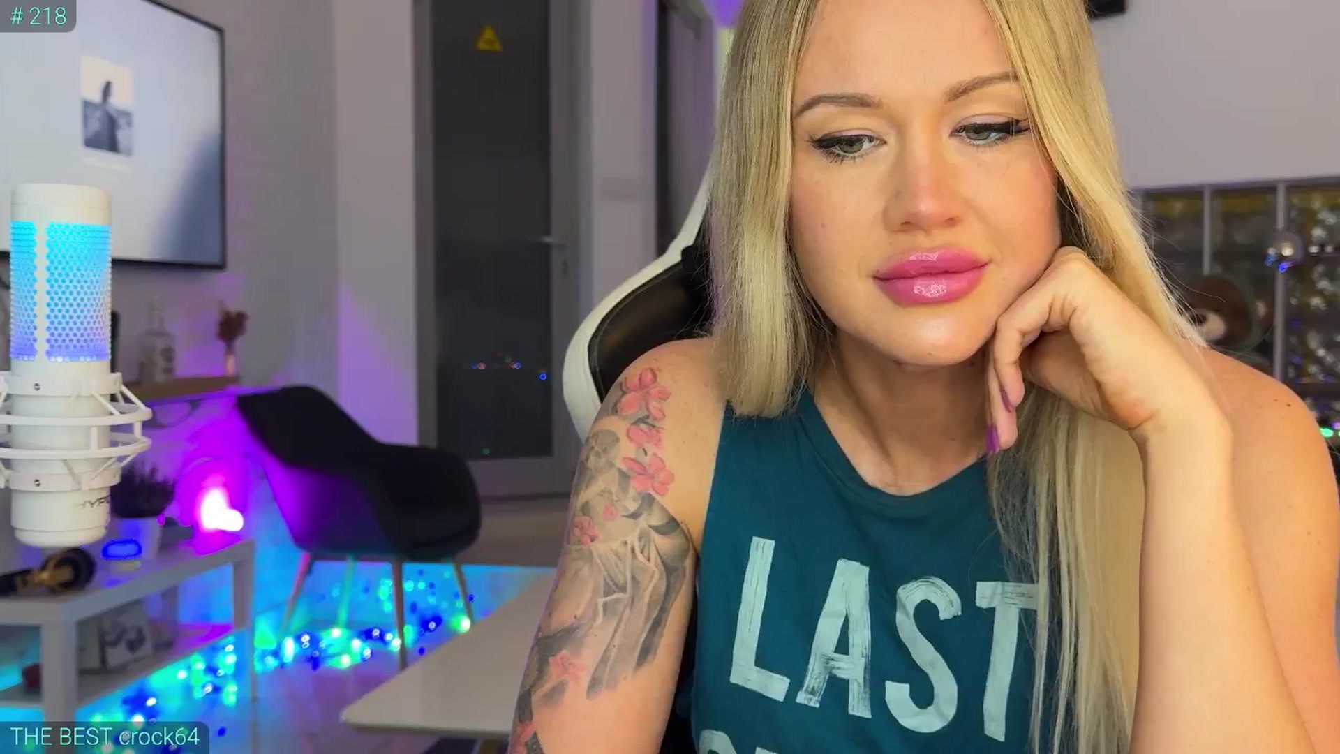 Gallery image thumbnail from AlexiAngel's myfreecams stream on, 08/15/2025, 16:06 image 3 of 20