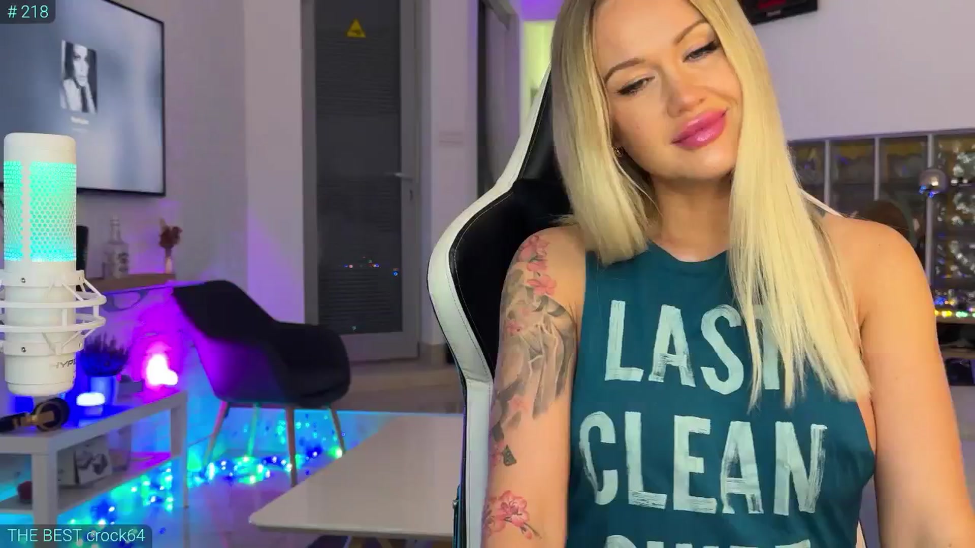 Gallery image thumbnail from AlexiAngel's myfreecams stream on, 08/15/2025, 16:06 image 5 of 20