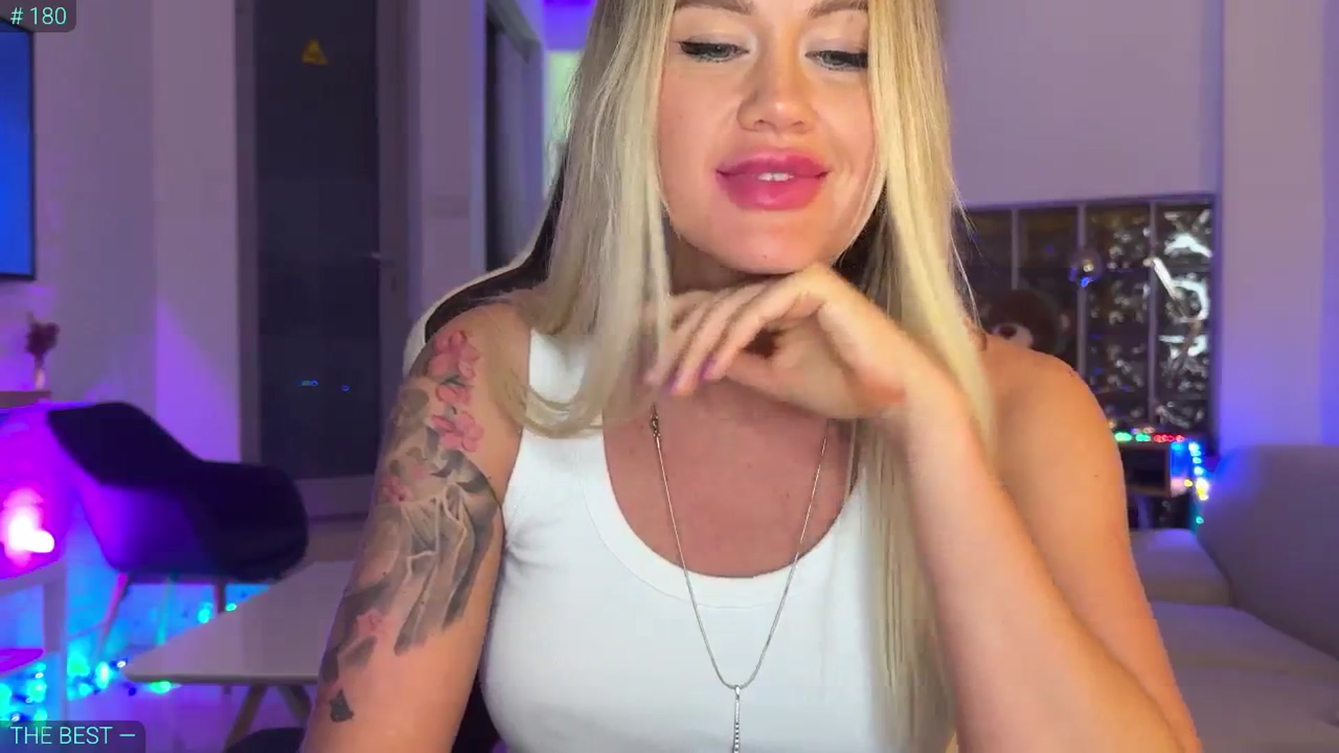 Gallery image thumbnail from AlexiAngel's myfreecams stream on, 08/16/2025, 18:04 image 19 of 20