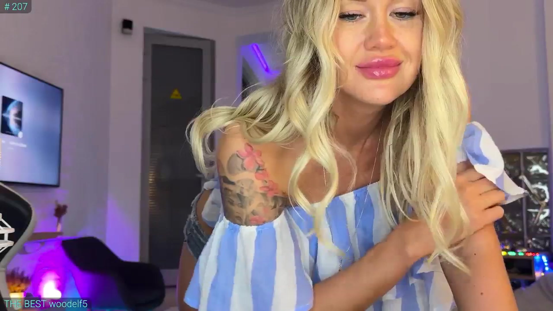 Gallery image thumbnail from AlexiAngel's myfreecams stream on, 08/20/2025, 18:09 image 15 of 20