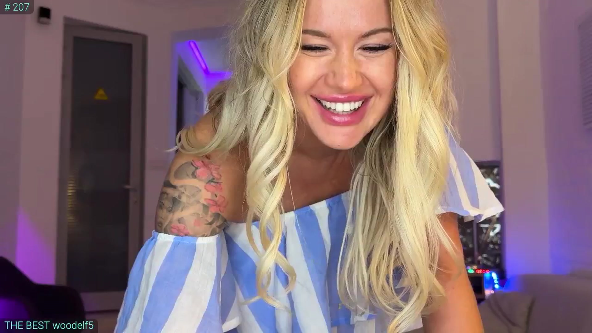 Gallery image thumbnail from AlexiAngel's myfreecams stream on, 08/20/2025, 18:09 image 17 of 20