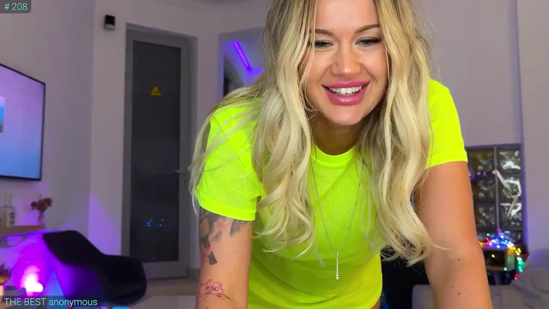 Gallery image thumbnail from AlexiAngel's myfreecams stream on, 08/21/2025, 16:33 image 15 of 20