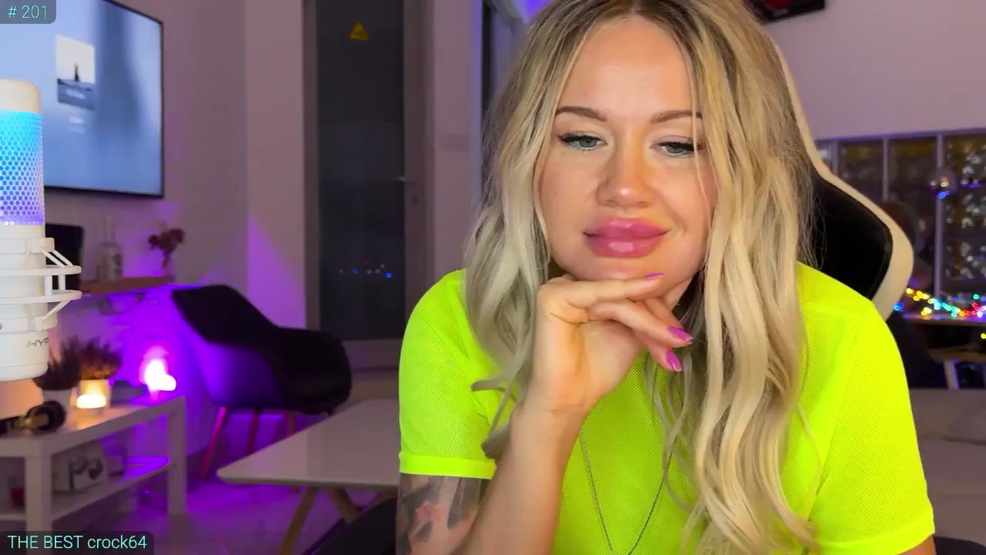 Gallery image thumbnail from AlexiAngel's myfreecams stream on, 08/21/2025, 17:51 image 11 of 20