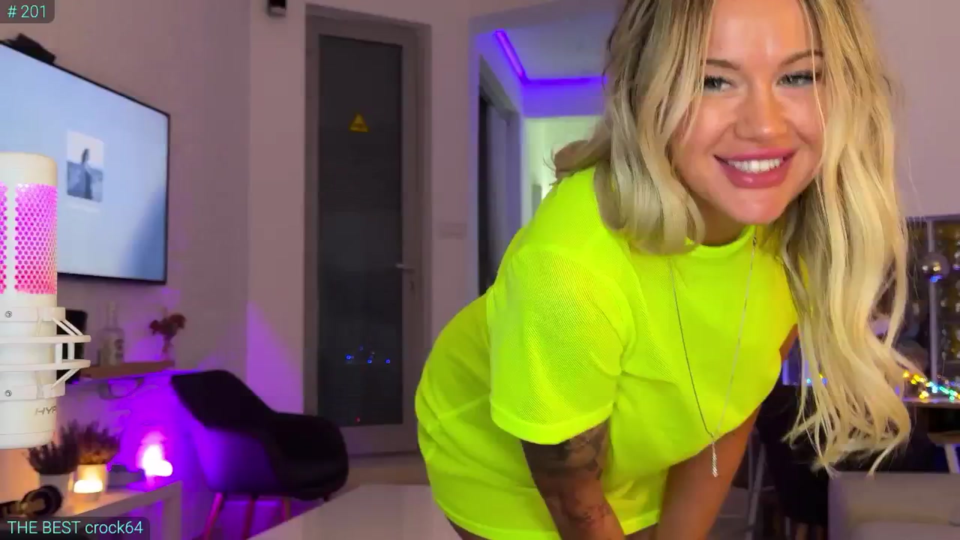 Gallery image thumbnail from AlexiAngel's myfreecams stream on, 08/21/2025, 17:51 image 6 of 20