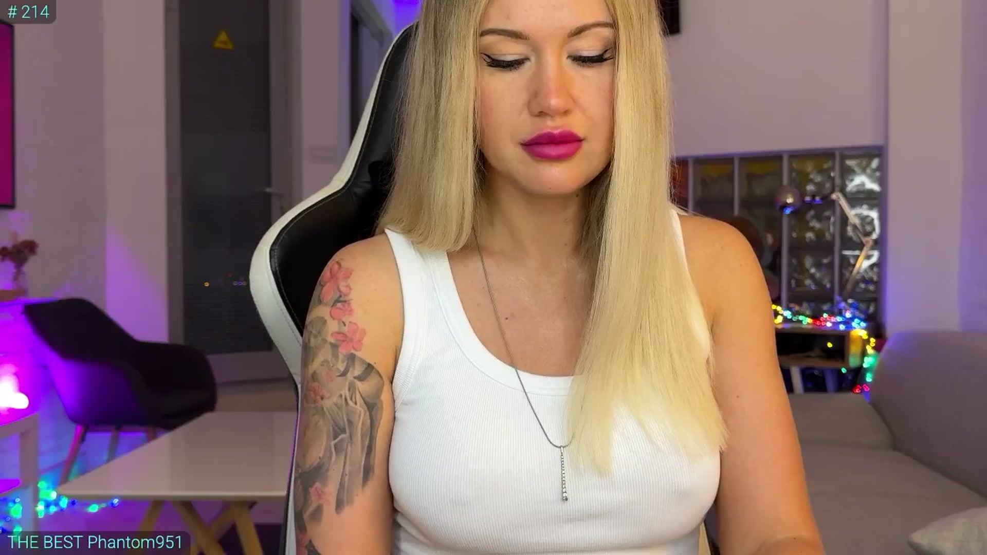 Gallery image thumbnail from AlexiAngel's myfreecams stream on, 08/23/2025, 05:08 image 16 of 20