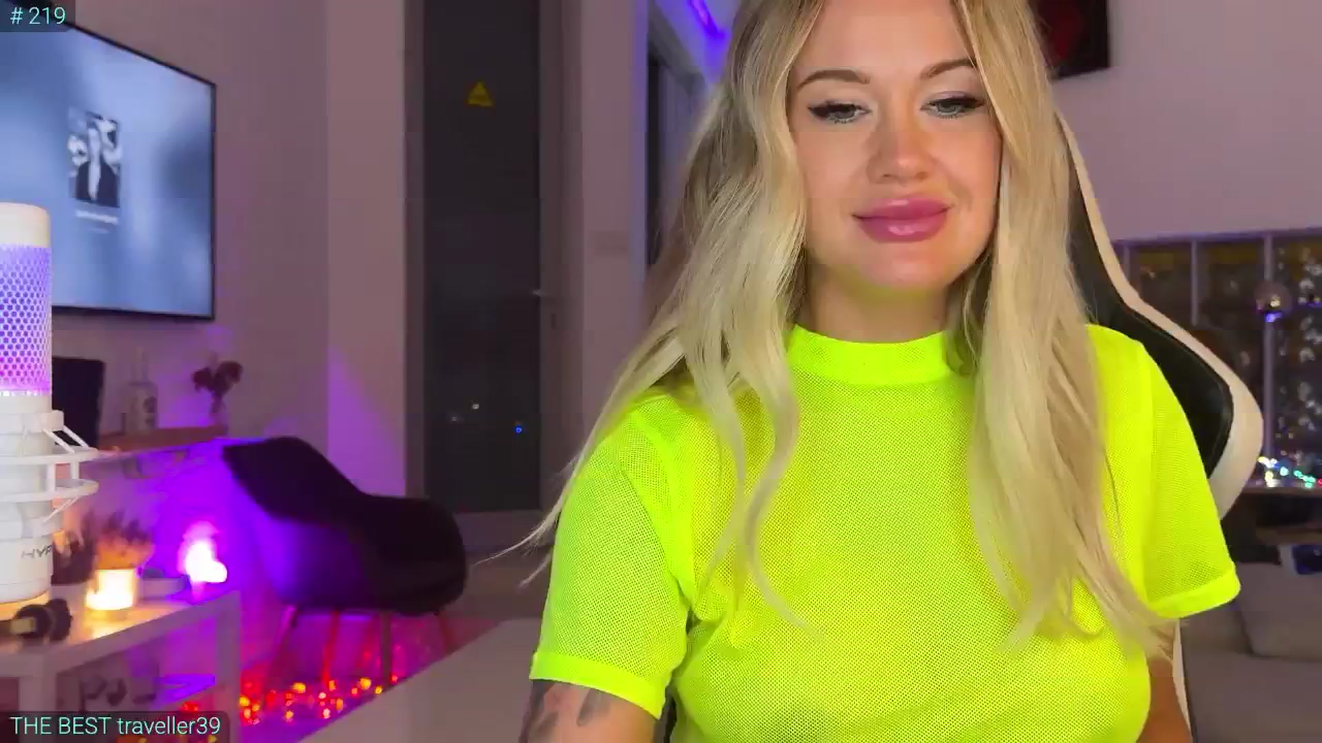 Gallery image thumbnail from AlexiAngel's myfreecams stream on, 08/23/2025, 18:32 image 1 of 20