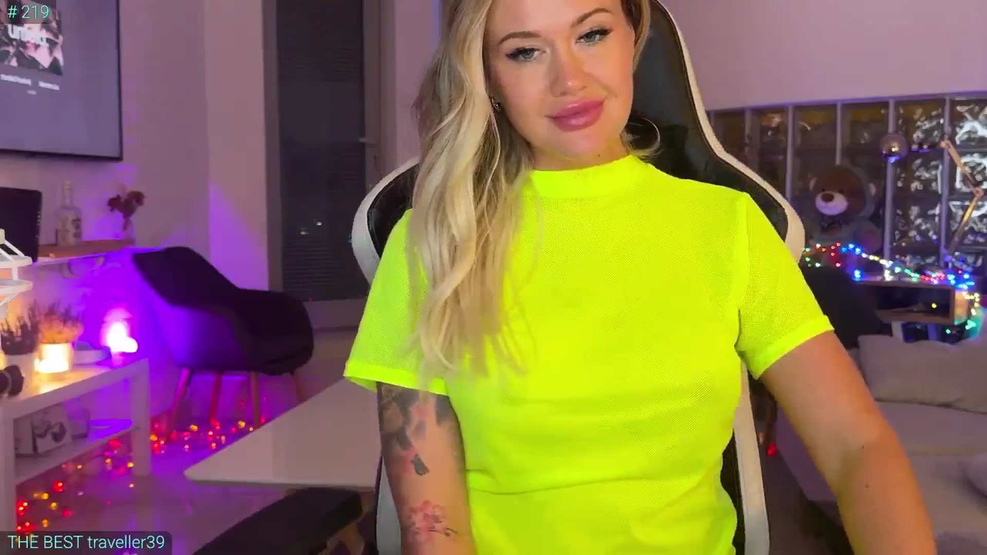 Gallery image thumbnail from AlexiAngel's myfreecams stream on, 08/23/2025, 18:32 image 9 of 20