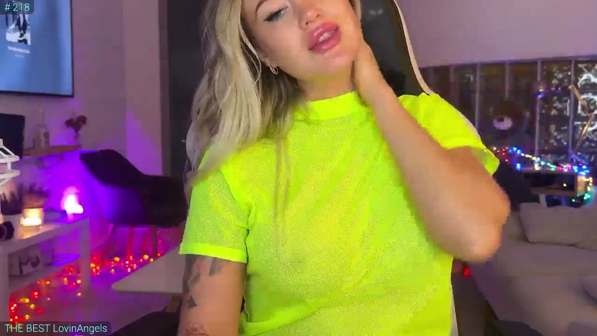 Gallery image thumbnail from AlexiAngel's myfreecams stream on, 08/23/2025, 18:32 image 13 of 20