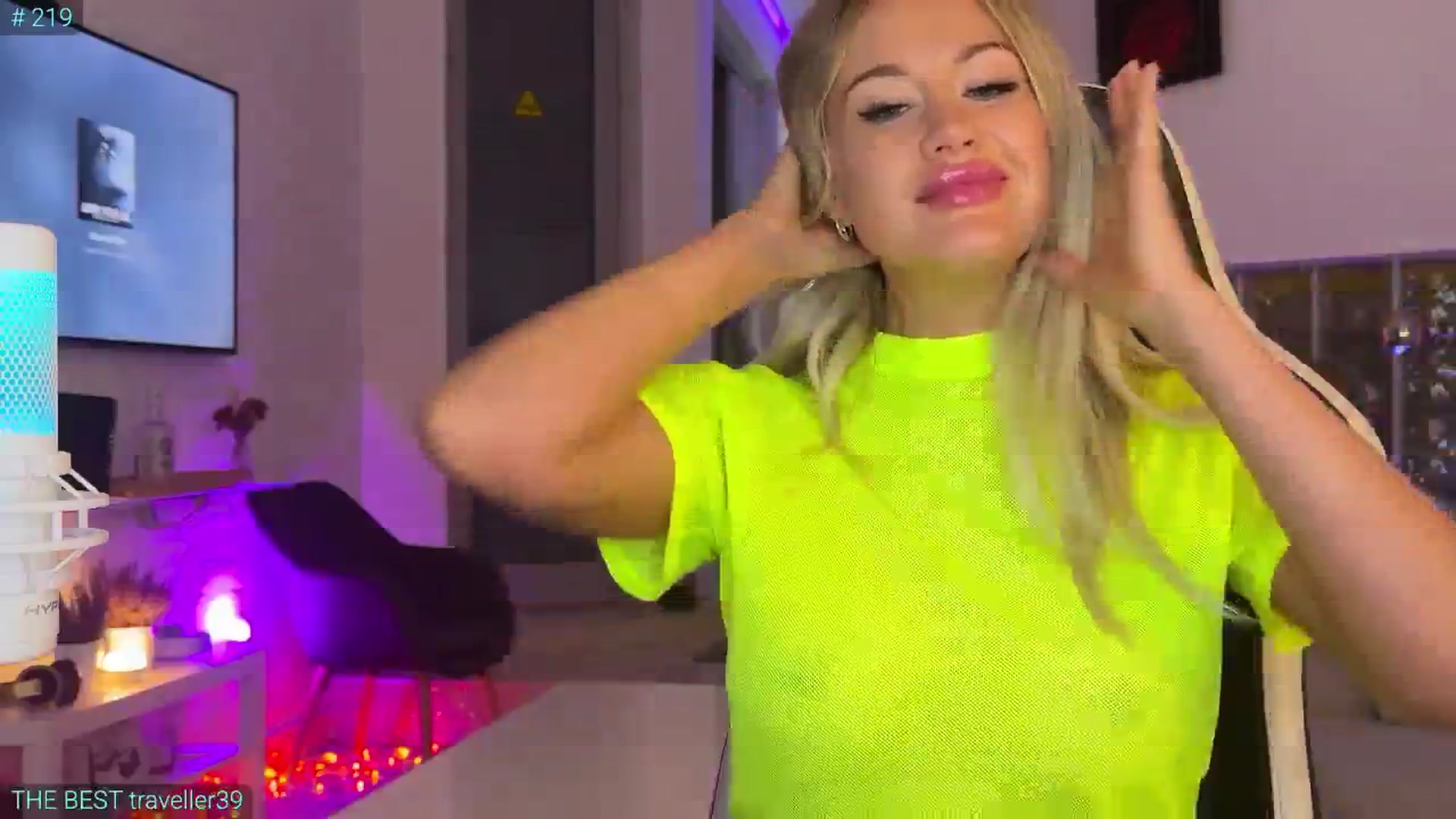 Gallery image thumbnail from AlexiAngel's myfreecams stream on, 08/23/2025, 18:32 image 2 of 20