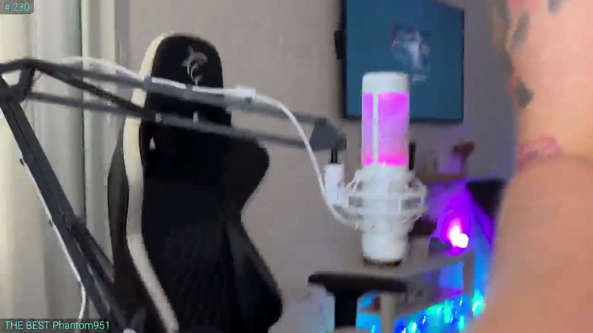 Gallery image thumbnail from AlexiAngel's myfreecams stream on, 08/25/2025, 06:50 image 19 of 20