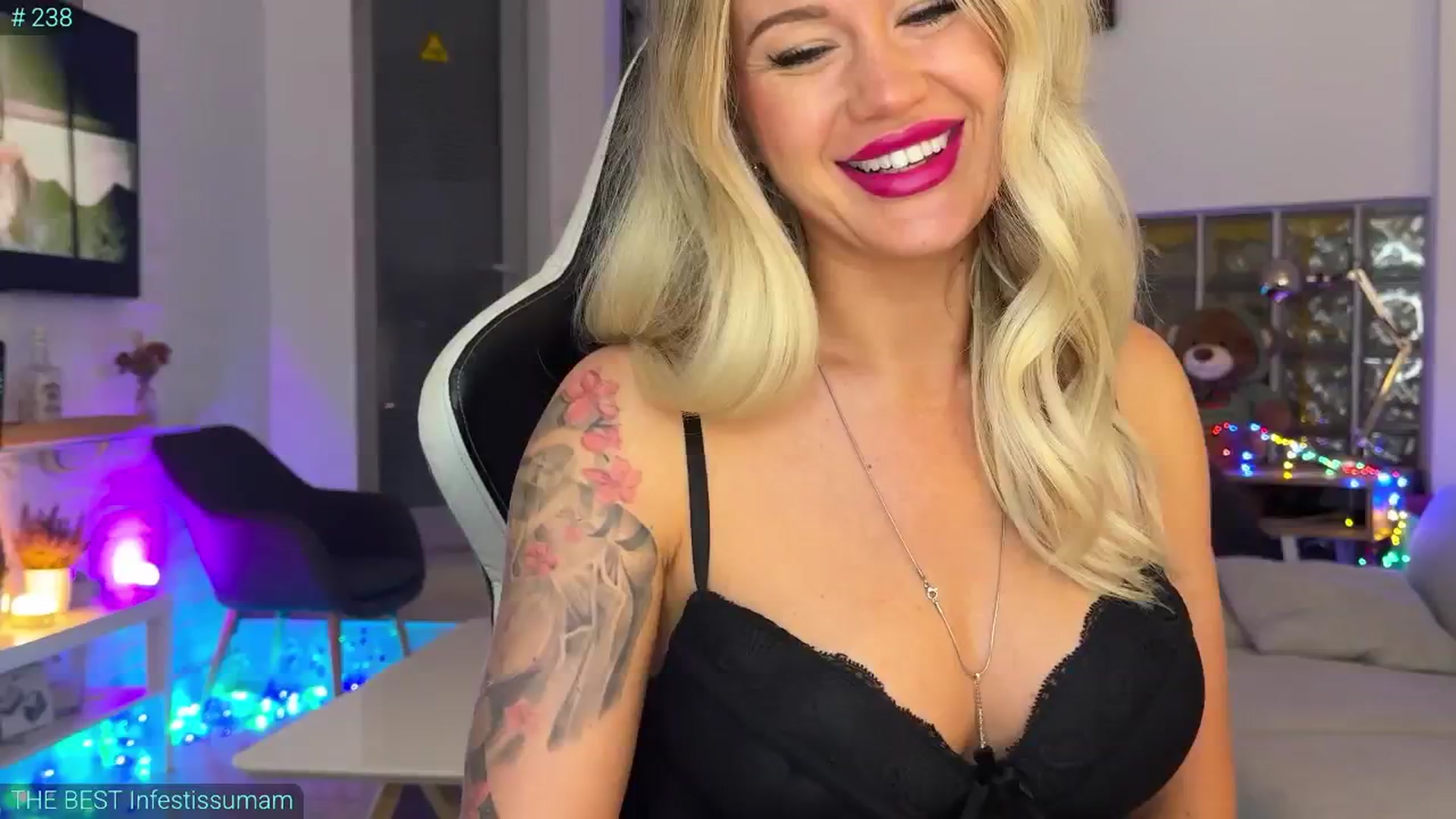Gallery image thumbnail from AlexiAngel's myfreecams stream on, 08/28/2025, 06:49 image 1 of 20