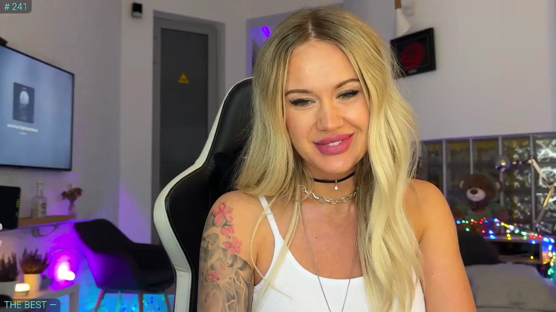 Gallery image thumbnail from AlexiAngel's myfreecams stream on, 08/29/2025, 17:30 image 1 of 20