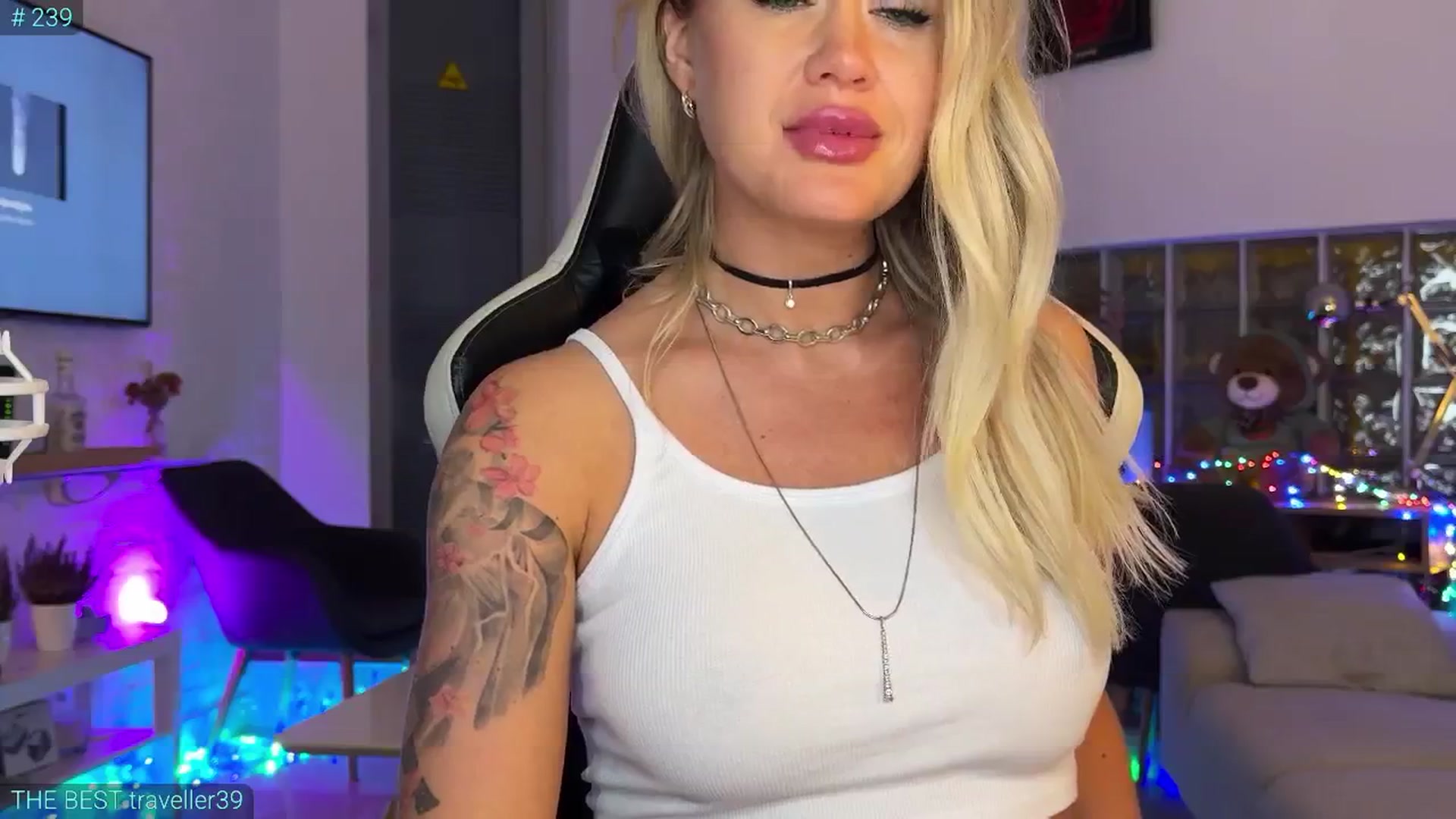 Gallery image thumbnail from AlexiAngel's myfreecams stream on, 08/29/2025, 17:56 image 18 of 20