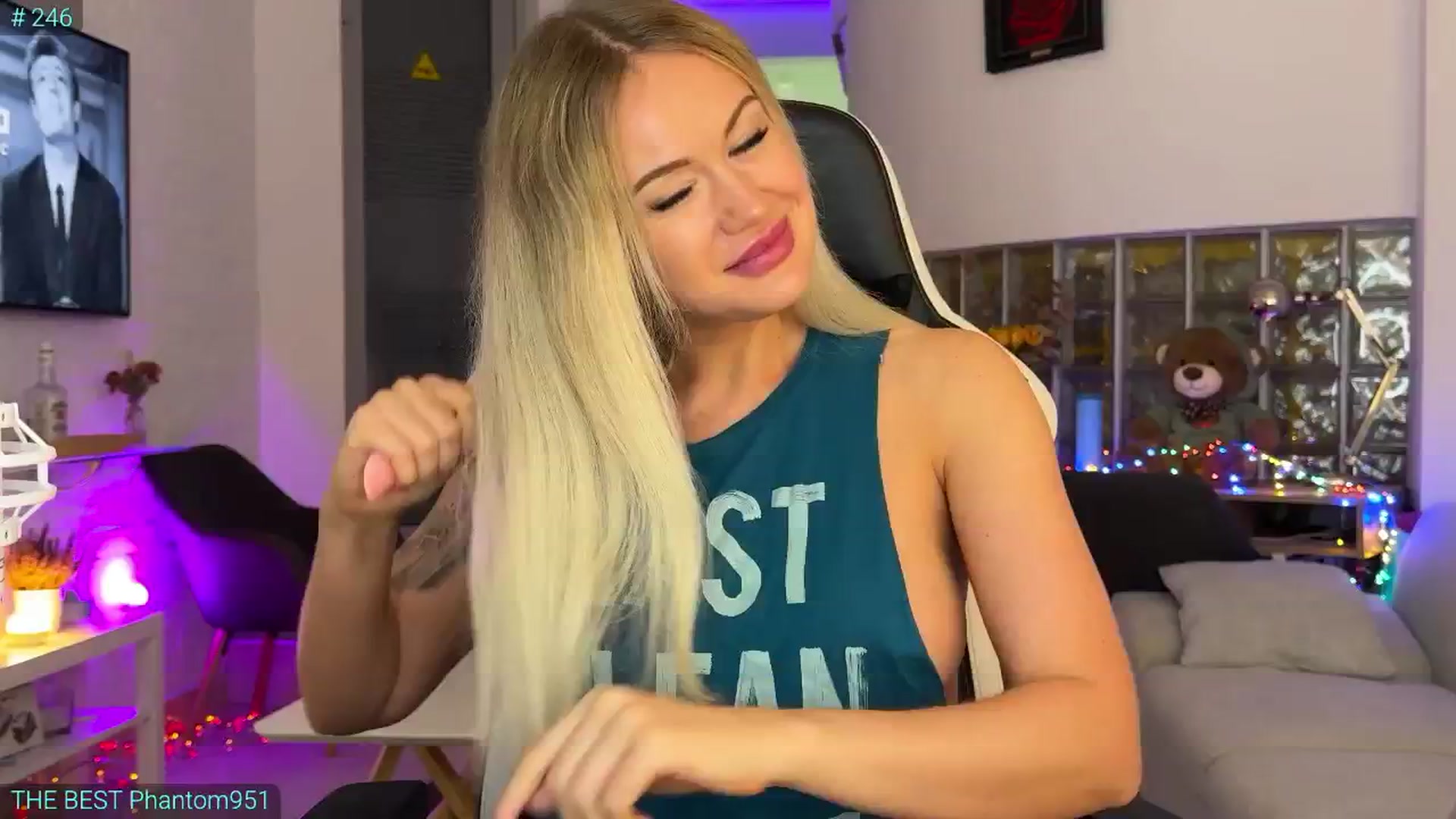 Gallery image thumbnail from AlexiAngel's myfreecams stream on, 08/30/2025, 06:19 image 12 of 20