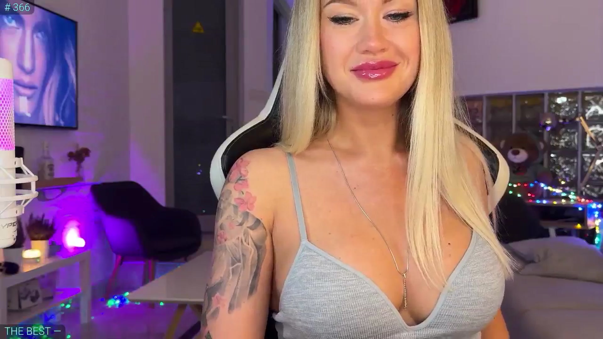 Gallery image thumbnail from AlexiAngel's myfreecams stream on, 09/05/2025, 07:02 image 3 of 20
