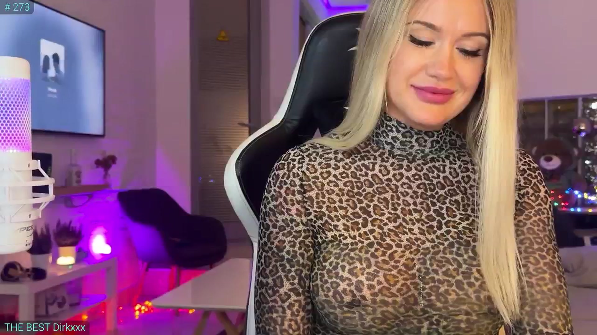 Gallery image thumbnail from AlexiAngel's myfreecams stream on, 09/05/2025, 18:01 image 18 of 20