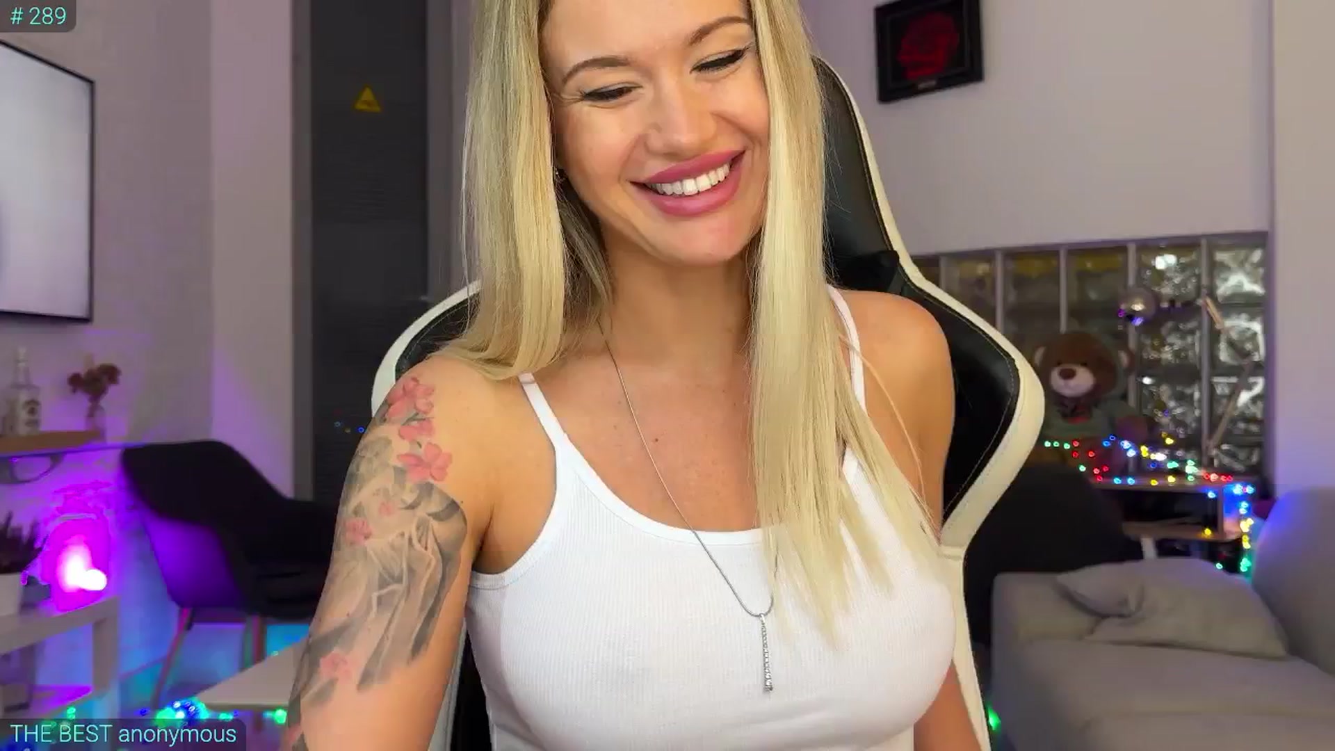 Gallery image thumbnail from AlexiAngel's myfreecams stream on, 09/08/2025, 07:01 image 3 of 20