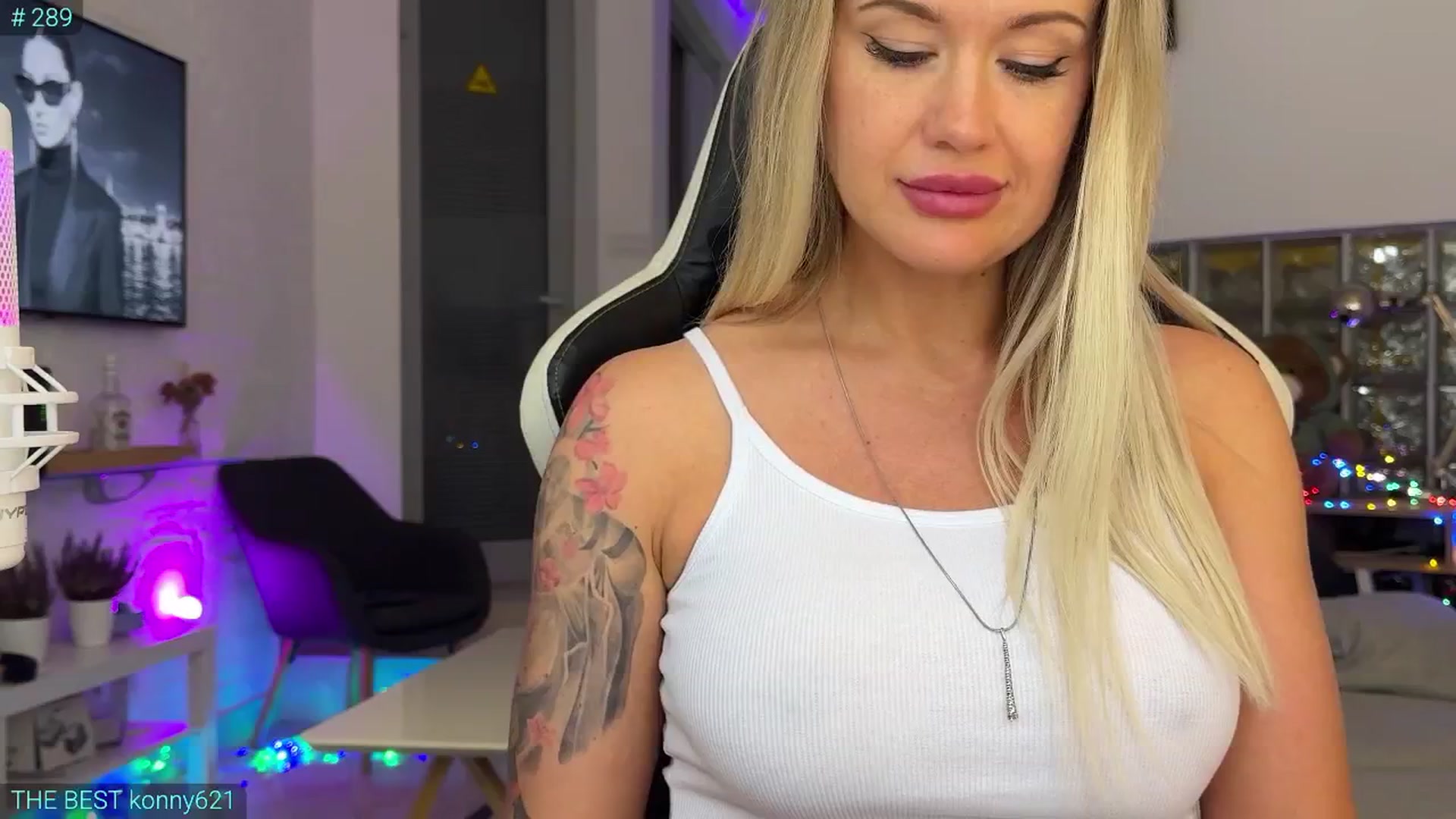 Gallery image thumbnail from AlexiAngel's myfreecams stream on, 09/08/2025, 07:01 image 18 of 20