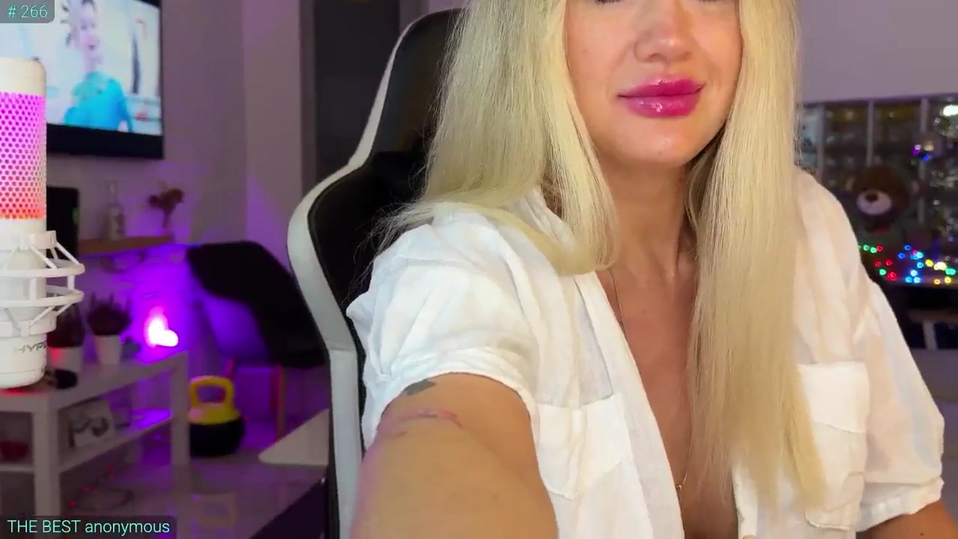 Gallery image thumbnail from AlexiAngel's myfreecams stream on, 09/16/2025, 17:56 image 7 of 20