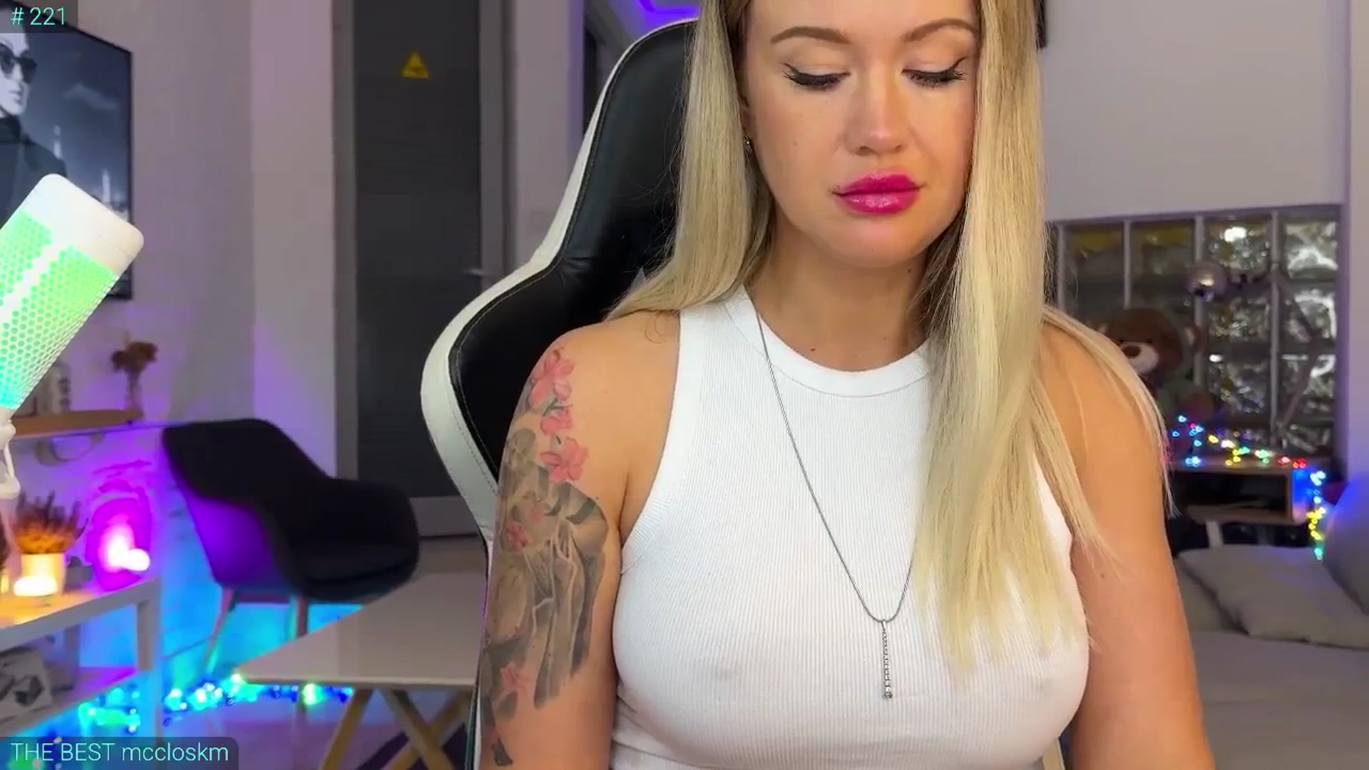 Gallery image thumbnail from AlexiAngel's myfreecams stream on, 09/26/2025, 07:00 image 10 of 20
