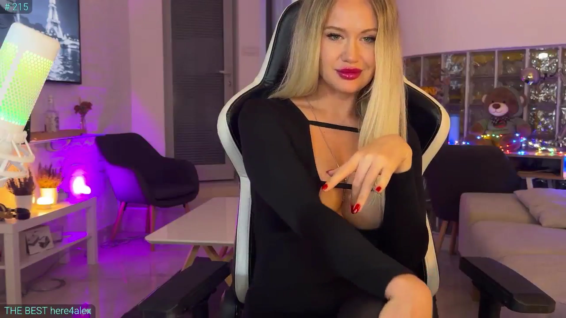 Gallery image thumbnail from AlexiAngel's myfreecams stream on, 09/26/2025, 17:58 image 6 of 20
